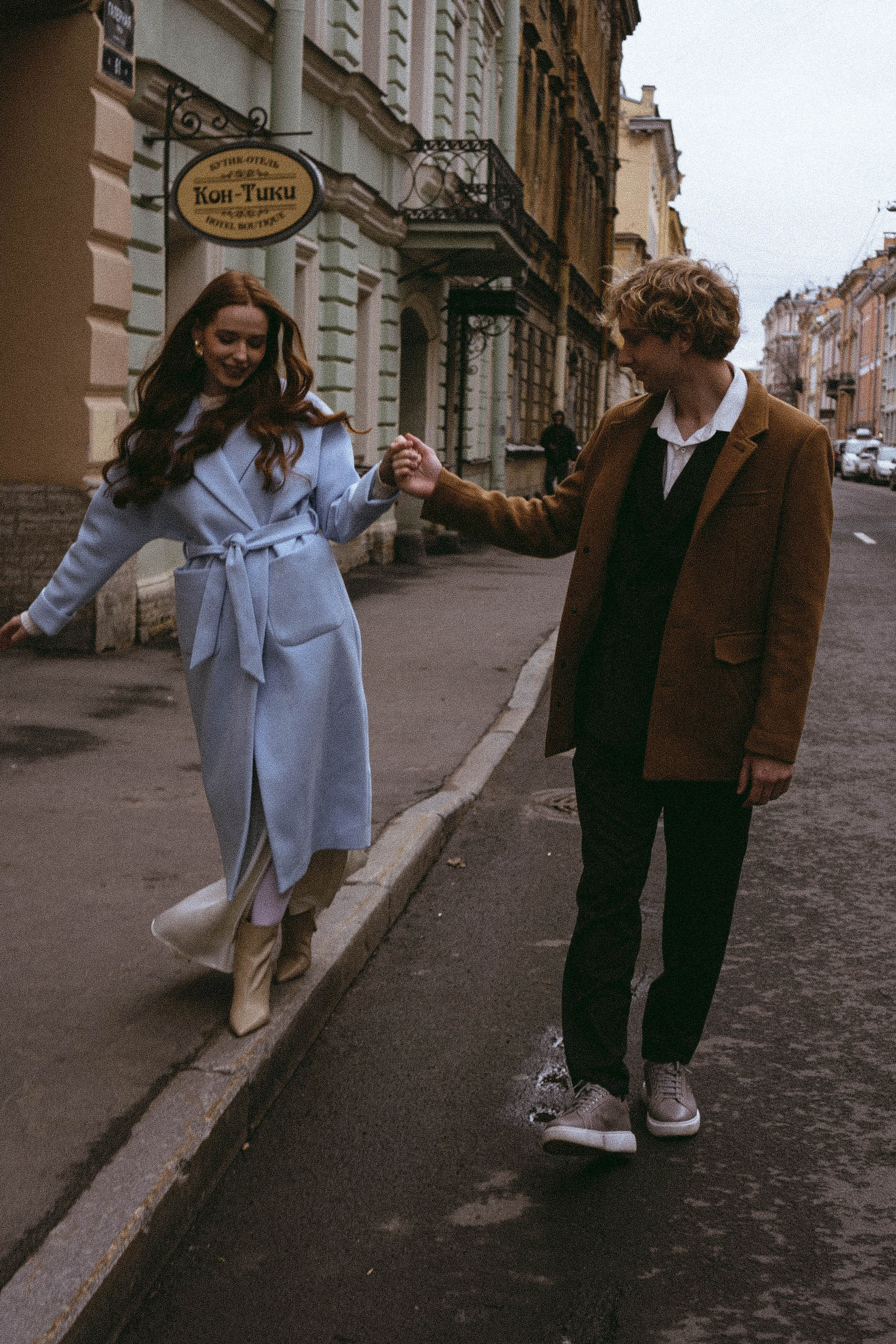 СВАДЕБНАЯ ПРОГУЛКА ПО ПЕТРОГРАДКЕ ВЕСНОЙ (ФОТОСЕССИИЯ ПАРЫ СВАДЕБНАЯ). Профессиональный фотограф, Санкт-Петербург — Виктория Богомолова