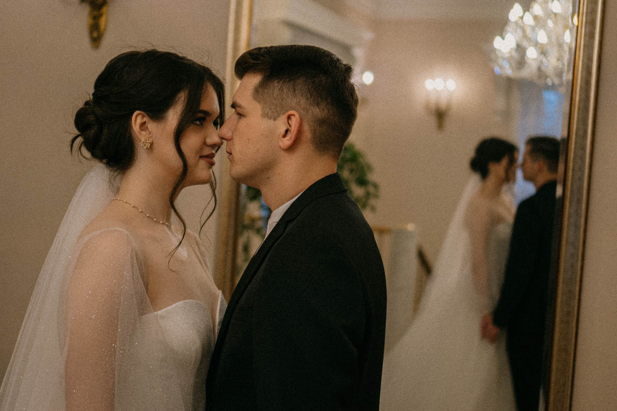 СВАДЕБНАЯ СЬЕМКА ПАРЫ В ГОРОДЕ ПУШКИН В ПАРКЕ ЕКАТЕРИНЕНСКОМ В НОЯБРЕ. Профессиональный фотограф, Санкт-Петербург — Виктория Богомолова