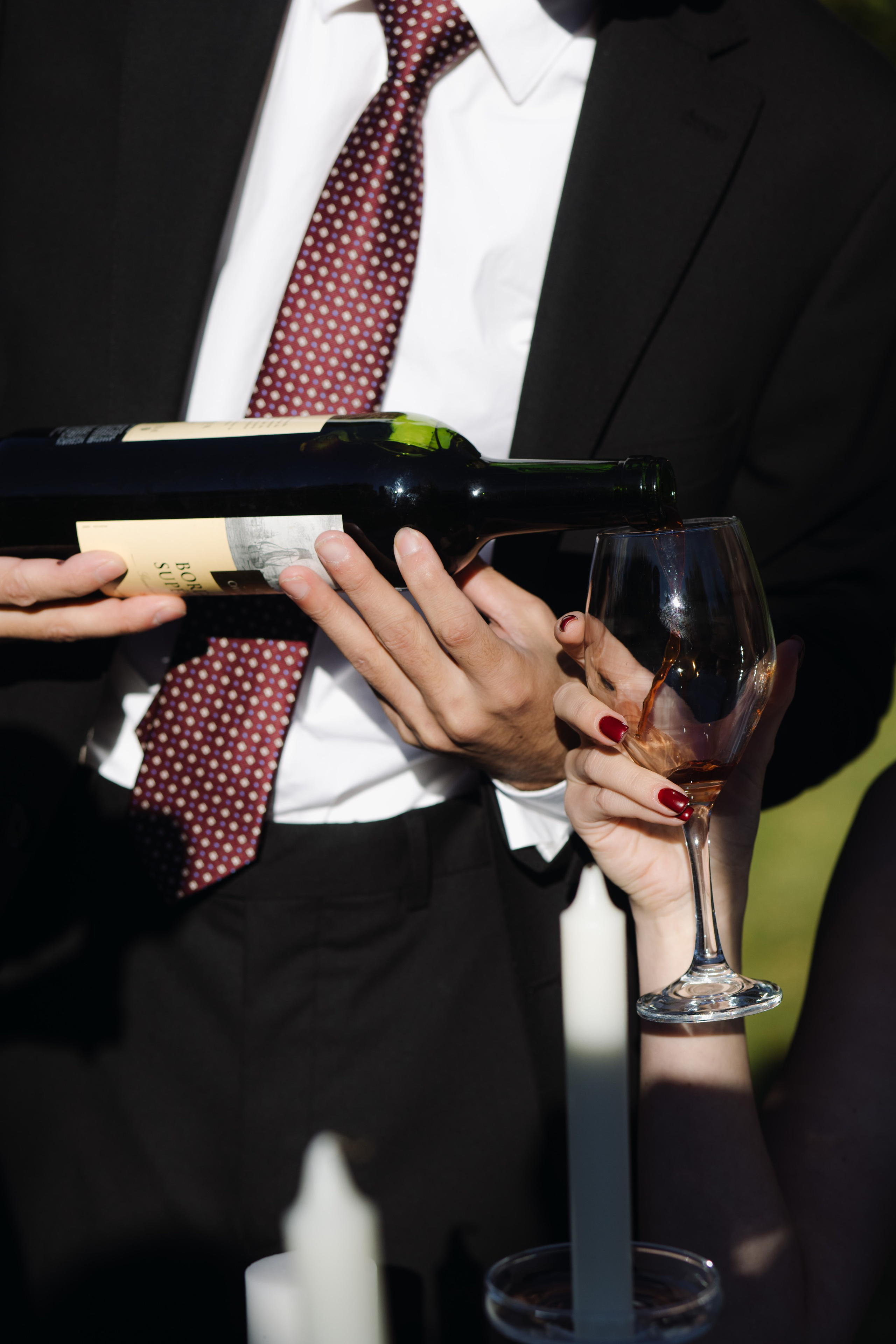 В зеленом саду. Shakhmanoff.kz