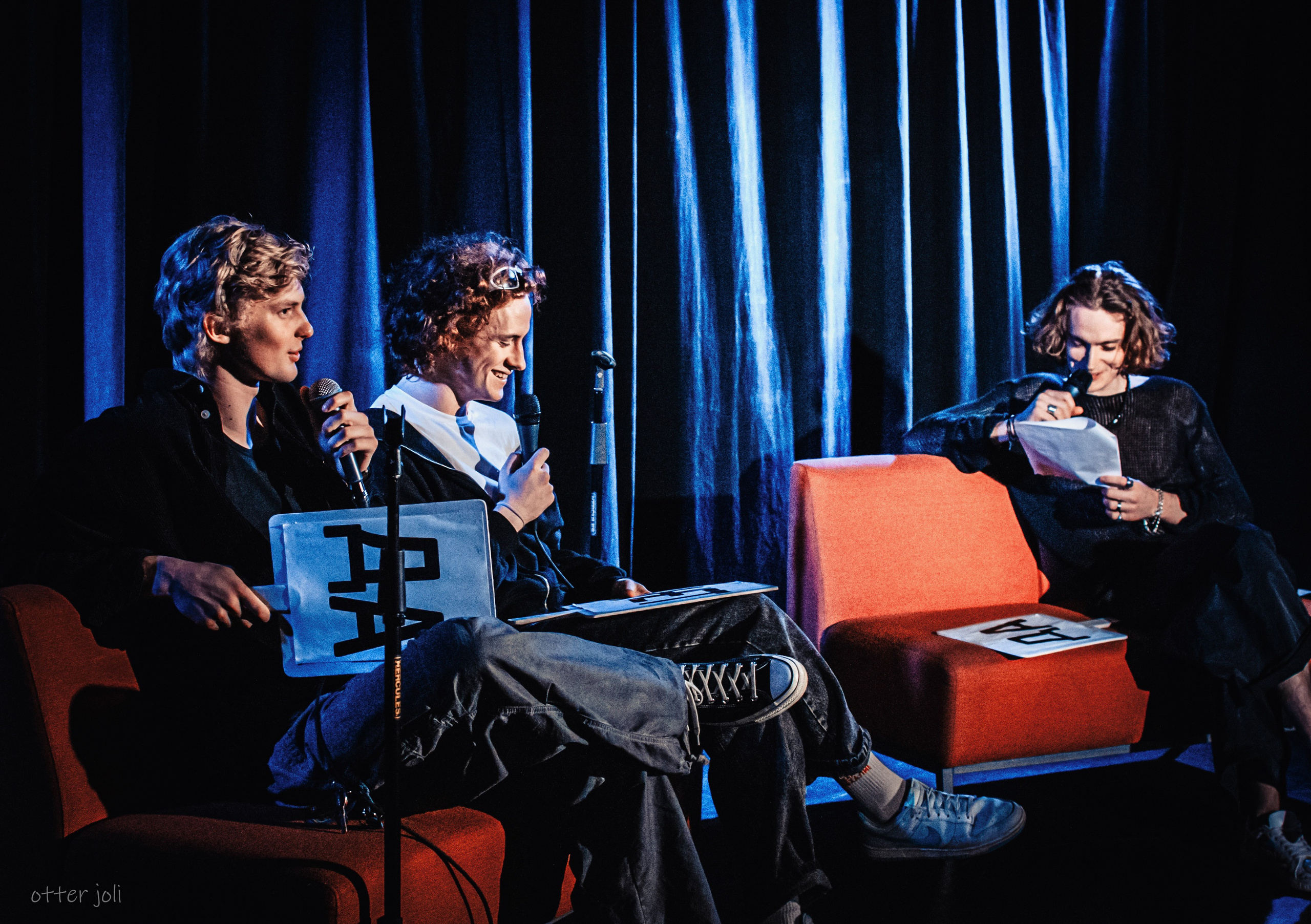 Квартирник «За пределами сюжета» | OFF-театр. Концертный репортёр Валерия Сафина