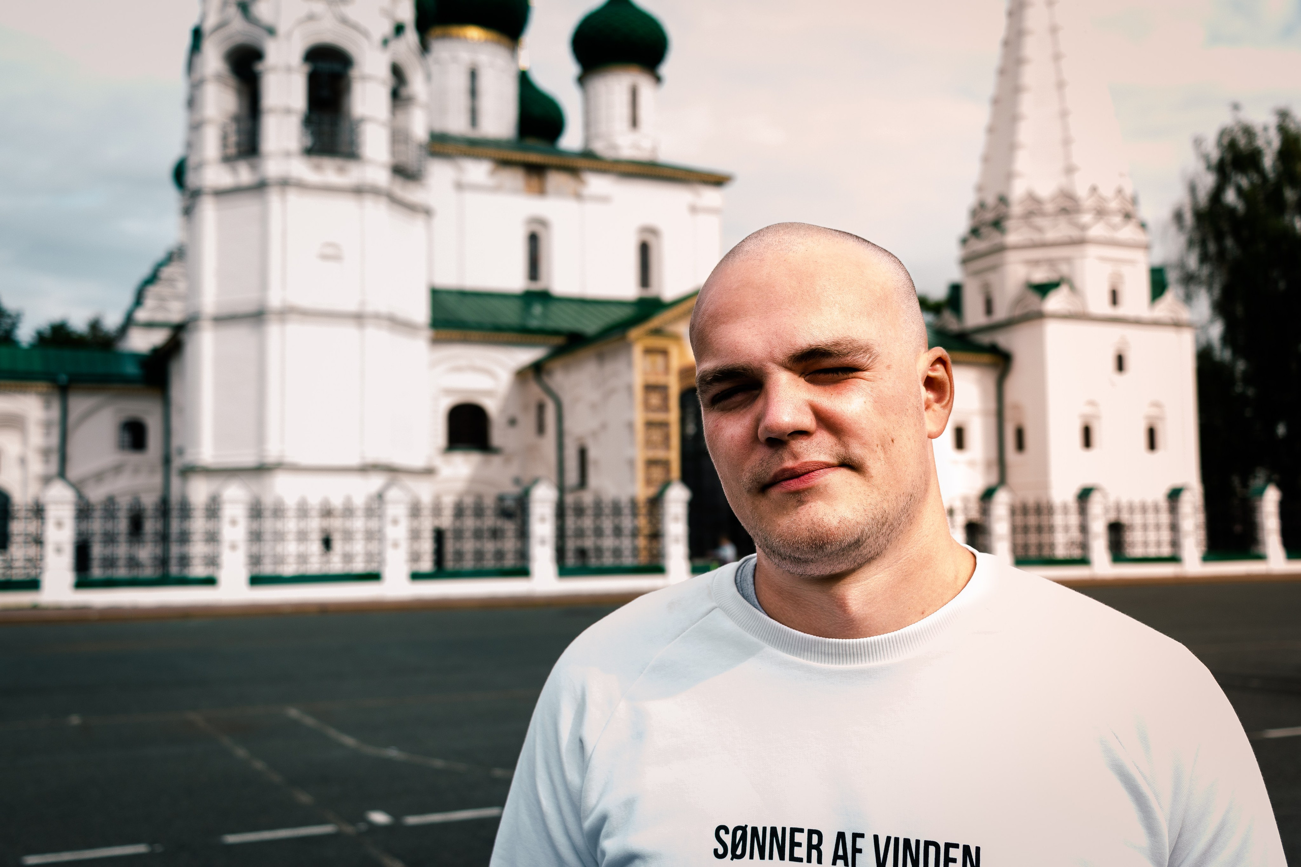 Он. Портретный фотограф Евгений Денисов