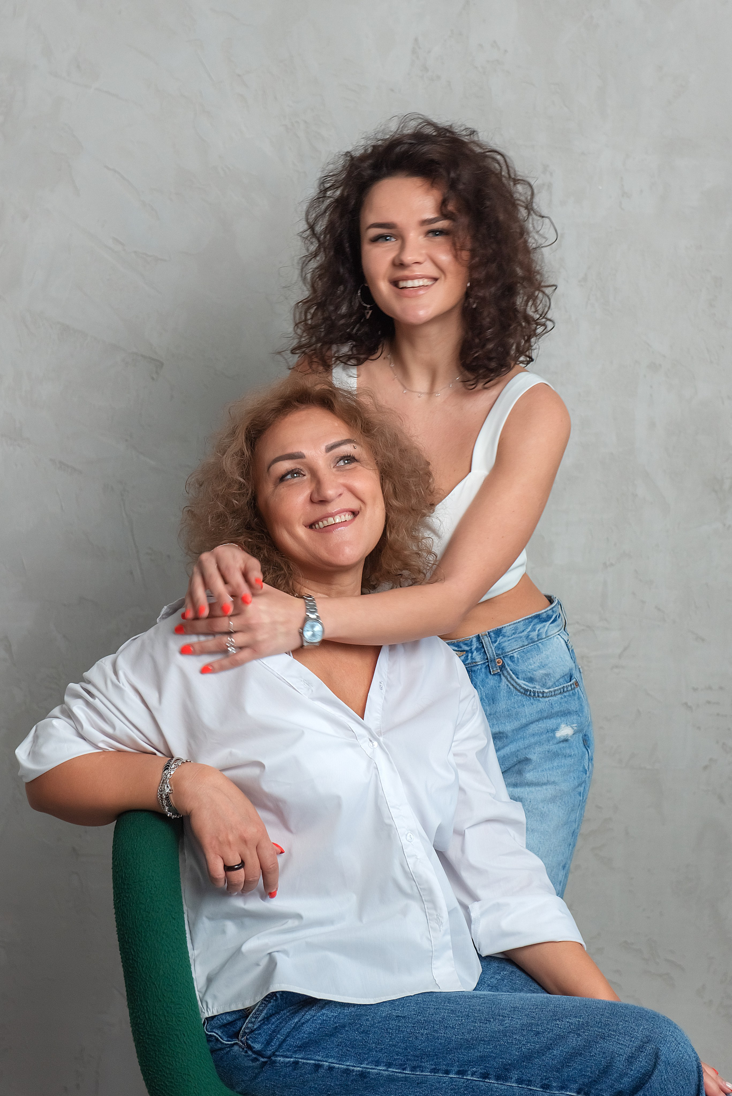 Студийная съемка «Мама с дочкой» Оля и Алина. Семейный и коммерческий фотограф в Сочи Александр Бодунов