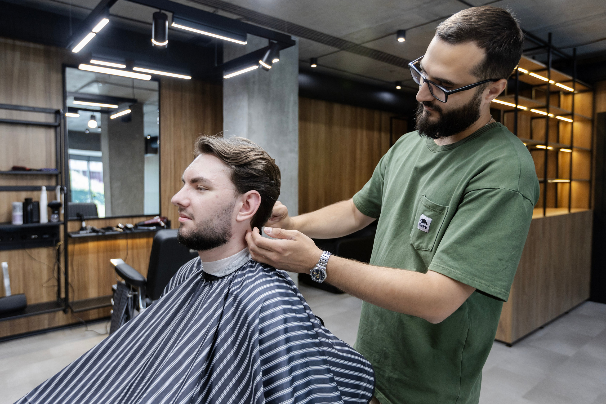 Денис Бирюков. Барбер, священник и учитель. Репортажный фотограф Наталья Лапцевич