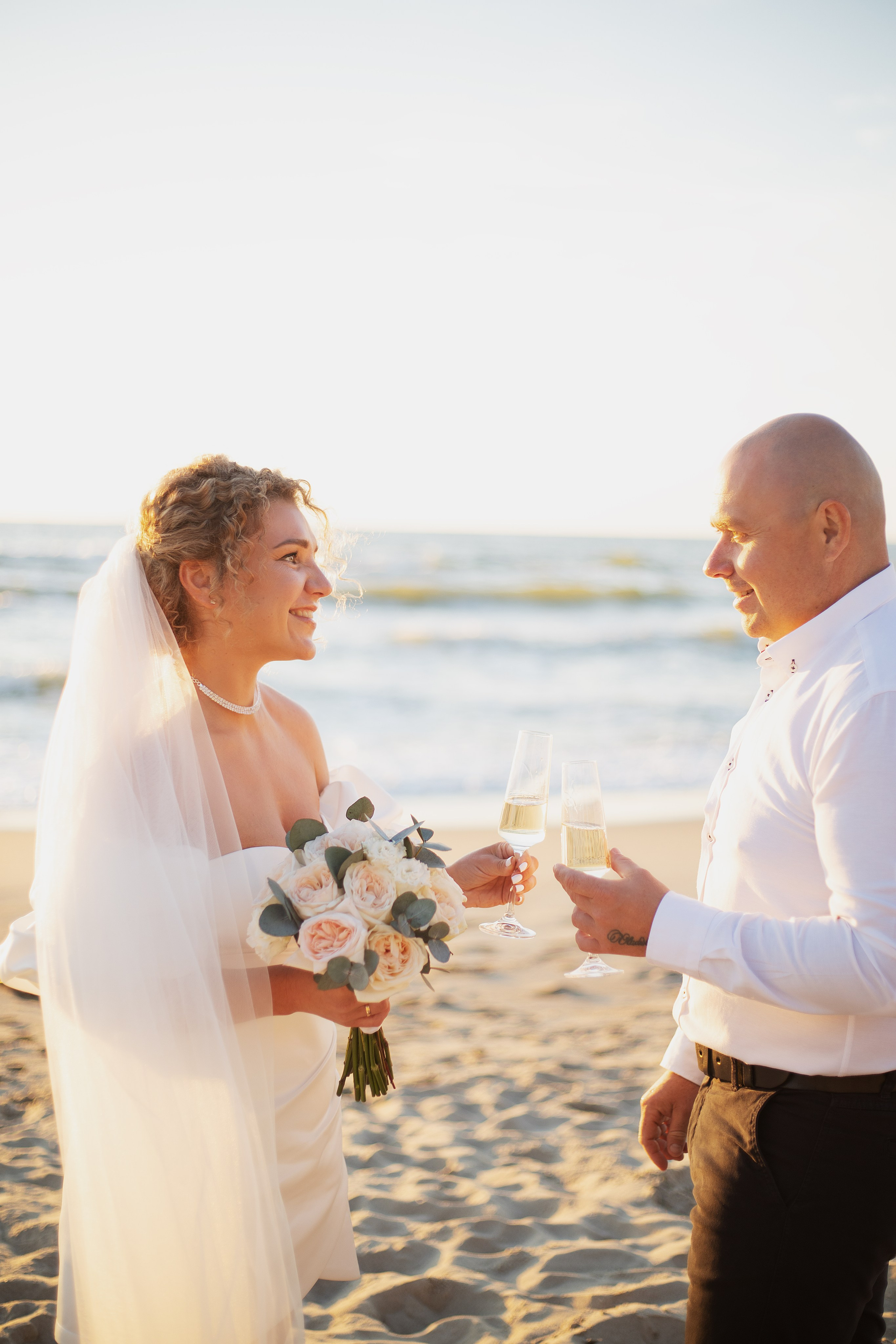 Свадебные прогулки (свадьба для двоих). Контент-фотограф в Калининграде (Москве) Наталья Кеворкова