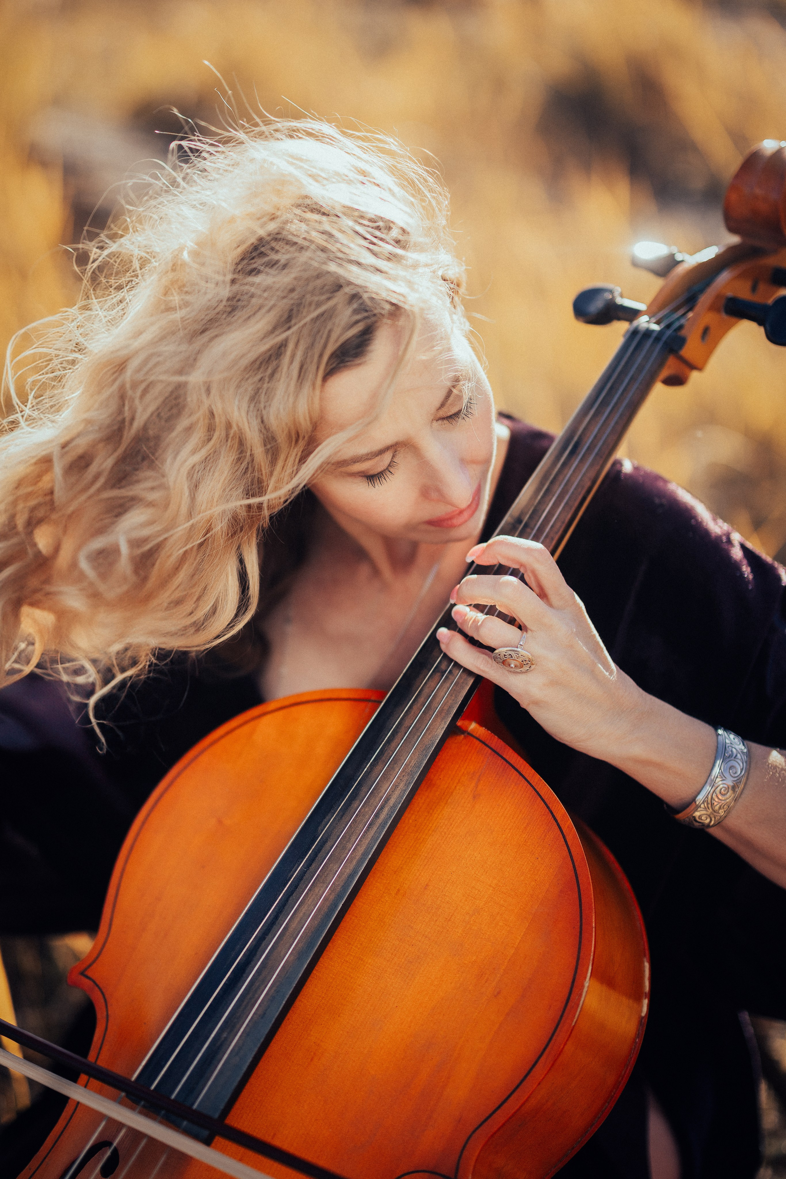Сюита для виолончели. Портретный арт-фотограф в Екатеринбурге Алена Нестерова