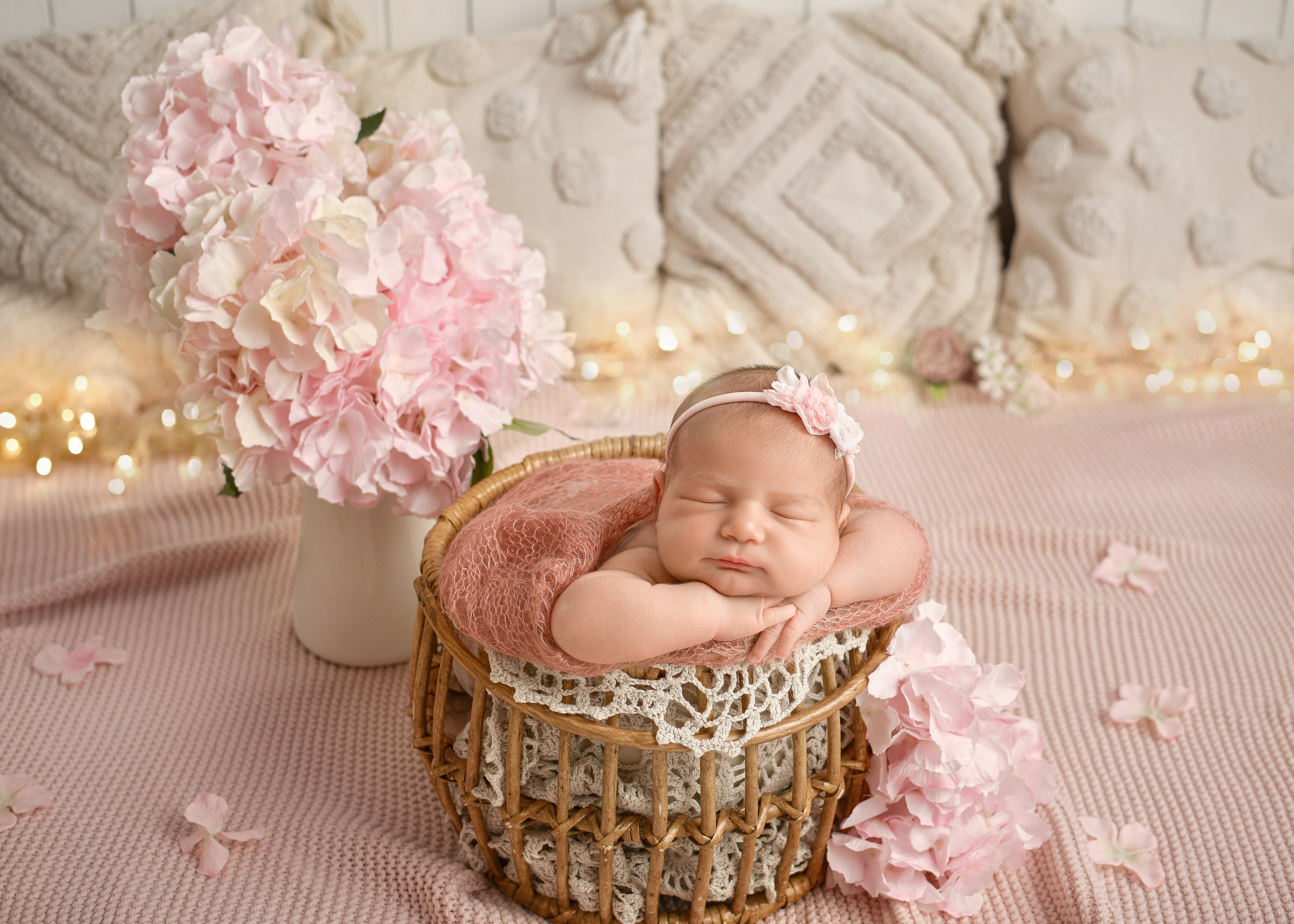 Мира 8 дней. Фотограф новорожденных Краснодар Малышенко Надежда