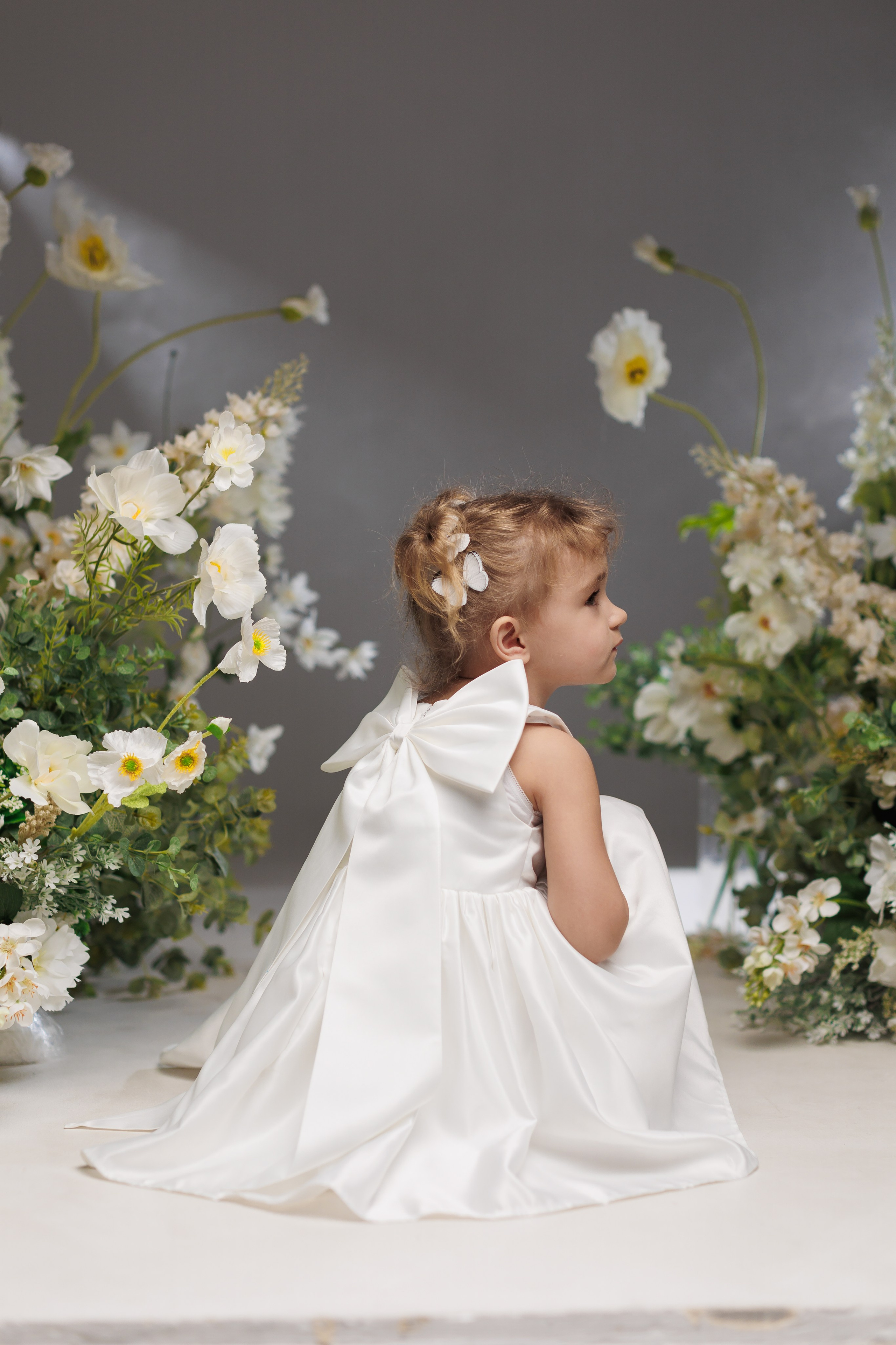 Съемка с цветами для модельного агентства. Анна Демидец — фотограф и маркетолог в Новошахтинске, Шахтах и Ростове-на-Дону