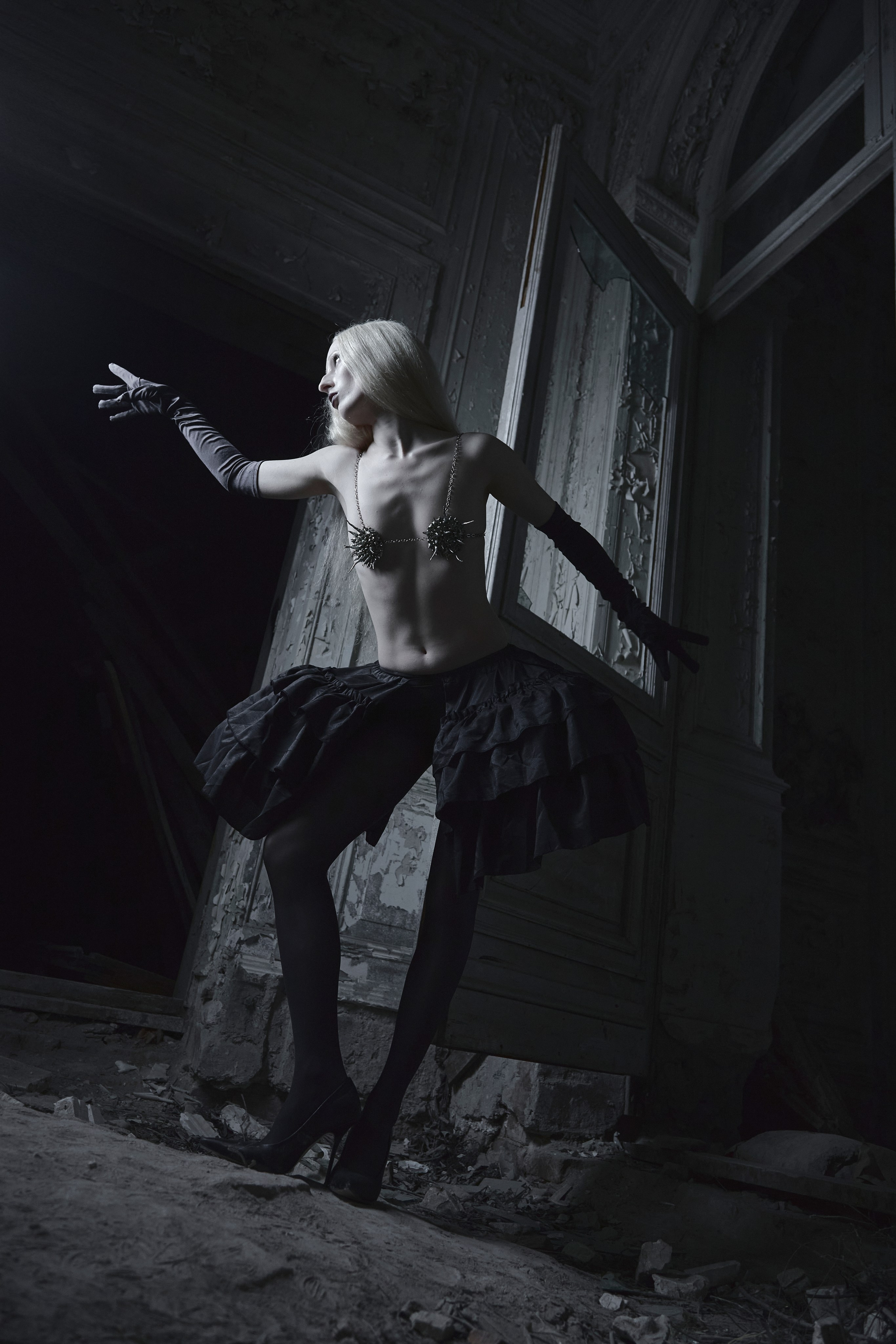 REL. Фотограф для брендов Любовь Батина (Спб/Мск)