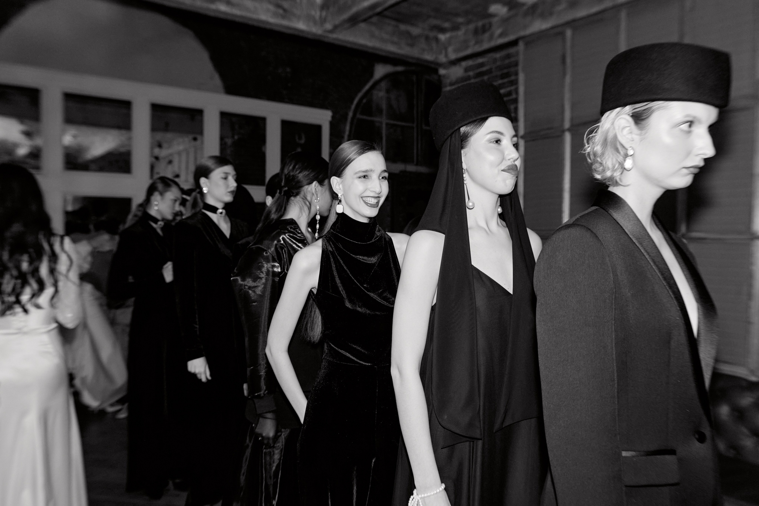 Показ KAMERGER | ODETTA. Свадебный фотограф и видеограф из Санкт-Петербурга Агарков Никита