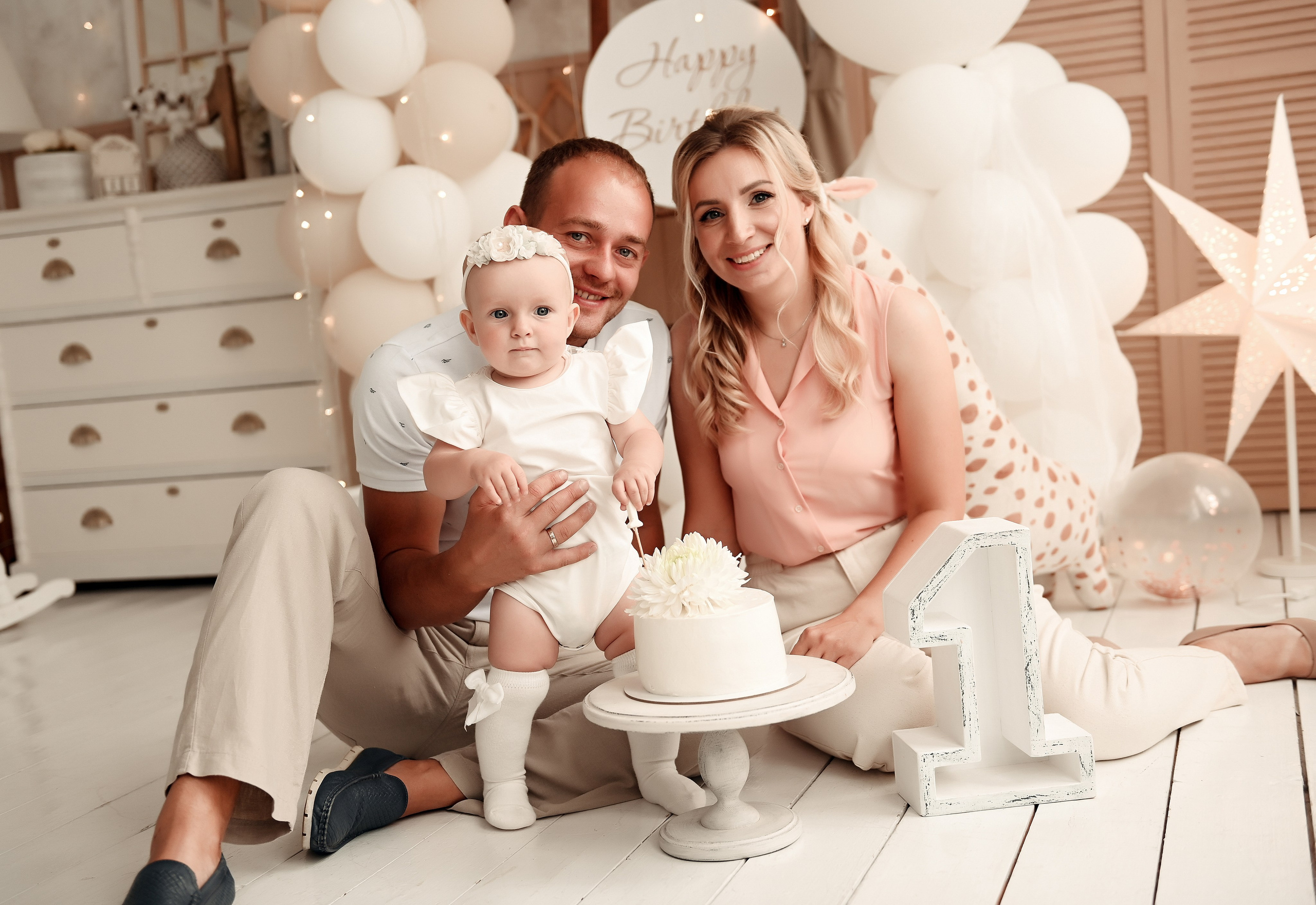 Семейная на 1 годик. Свадебный, семейный, детский, контент фотограф в Омске Максим Ильин