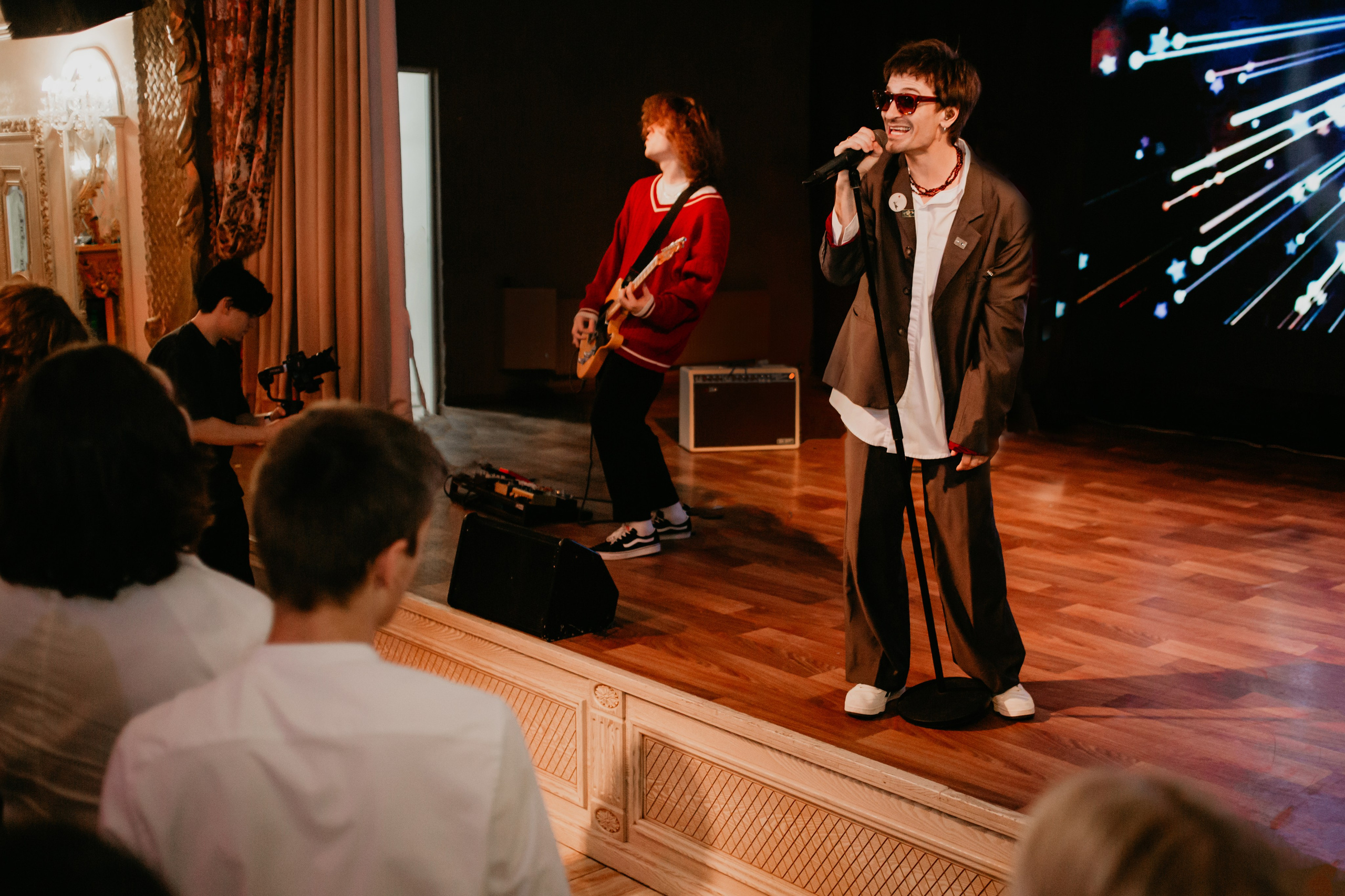 Выпускной. 11 лицей. Фотограф в Челябинске Ополихина Анна