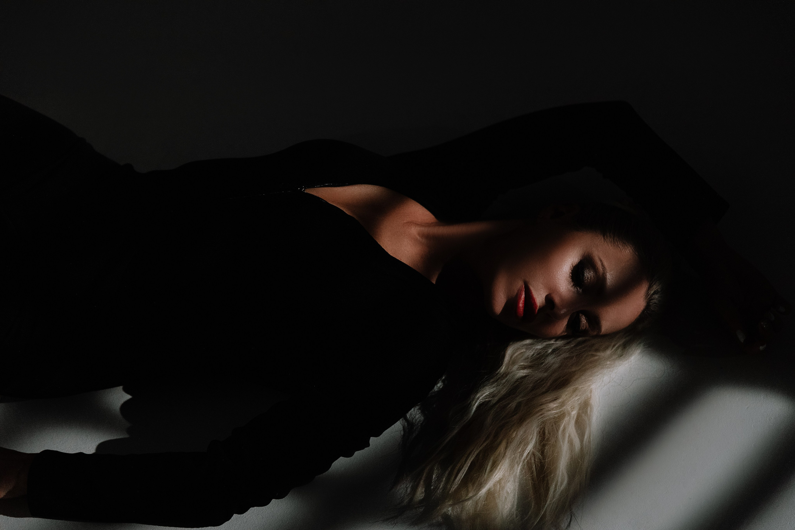 фотосессия с масками гобо, маски Гобо, маски, фотосессия в студии, фотограф в Москве, фотограф в Орехово-Зуево, фотограф в Балашихе, фотограф в Железнодорожном 