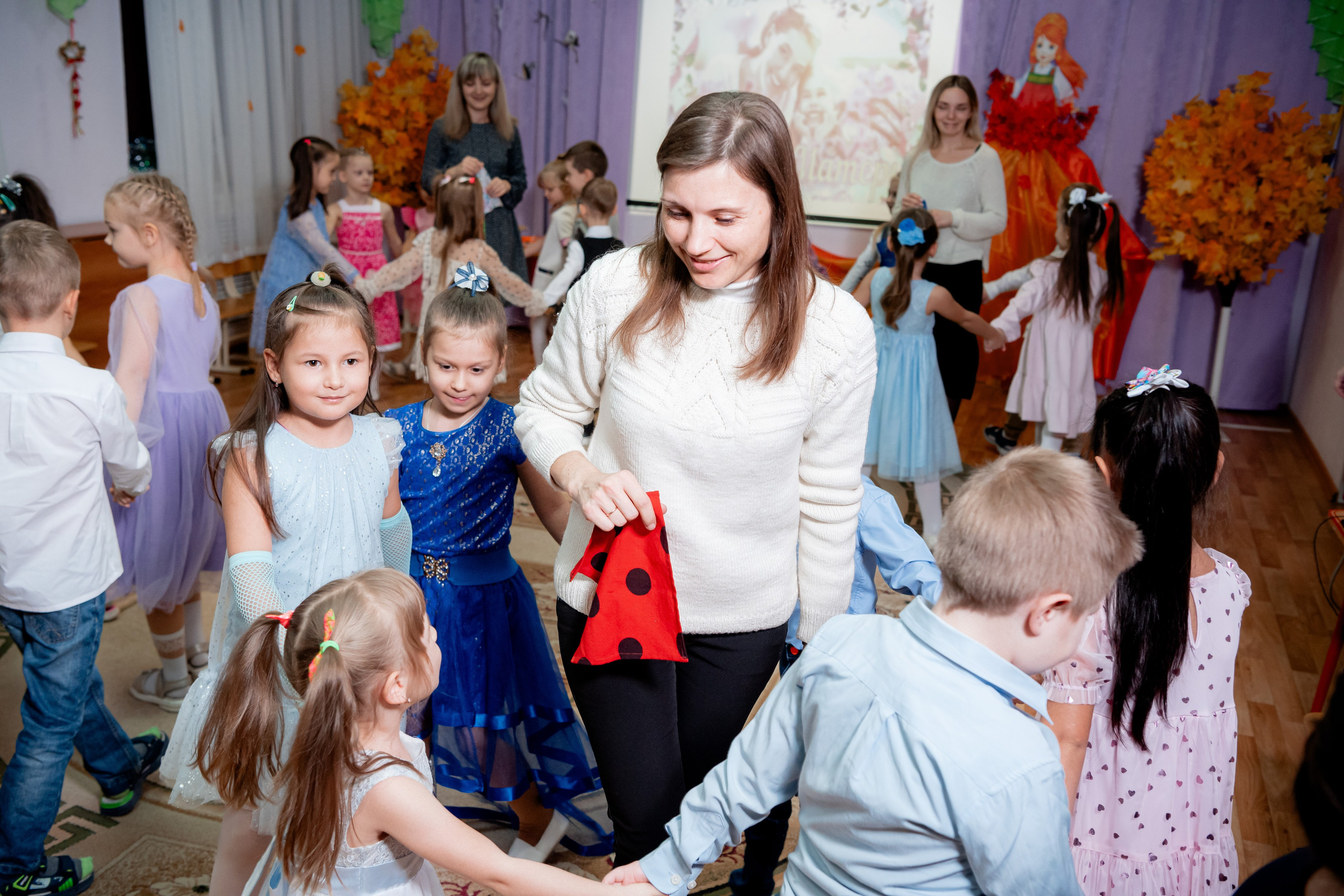 День мамы в детском саду. Фотограф в Волгограде и Волжском Александр Горбань