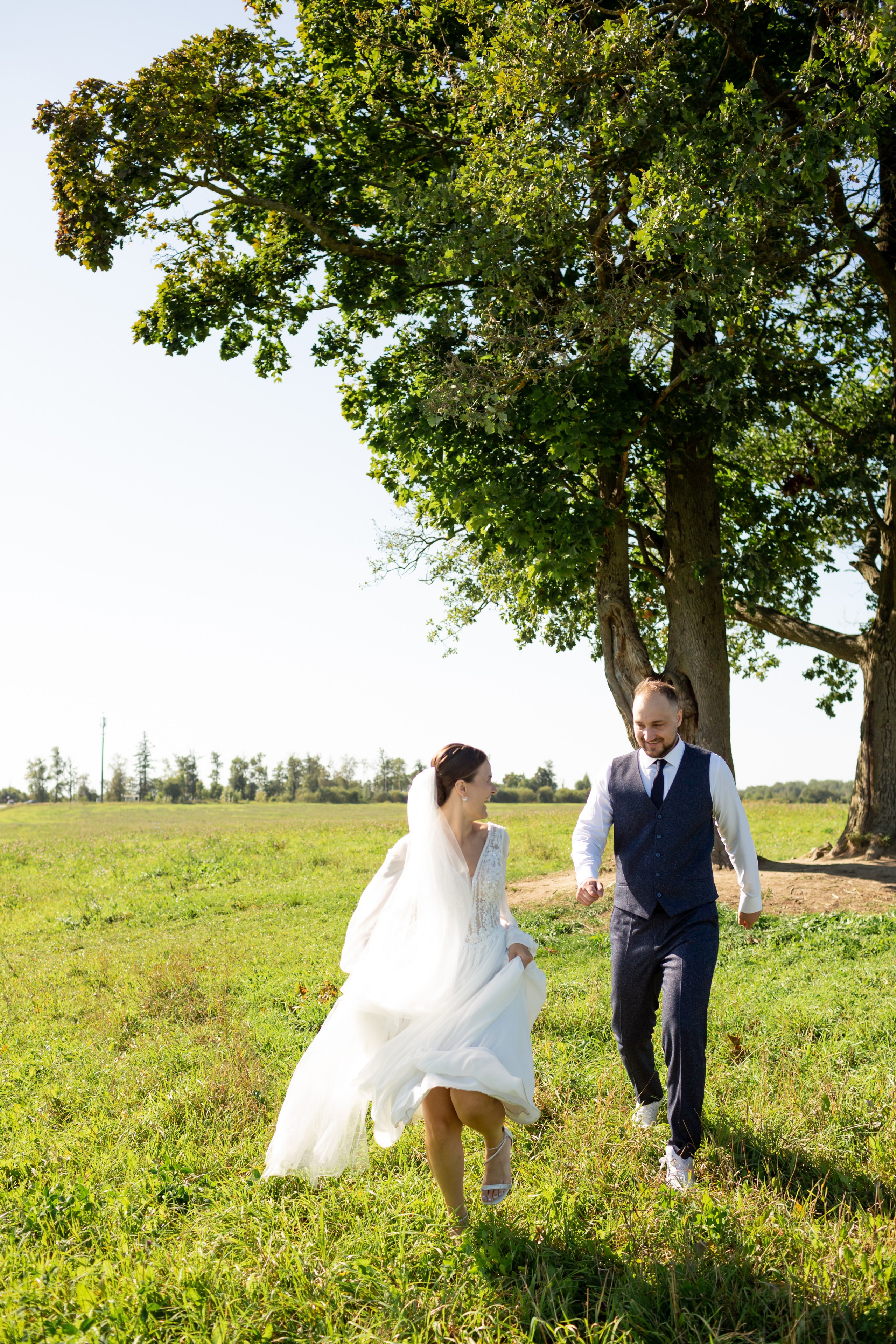 Свадебная фотопрогулка в Пушкине. Свадебный фотограф Кирилл Белый