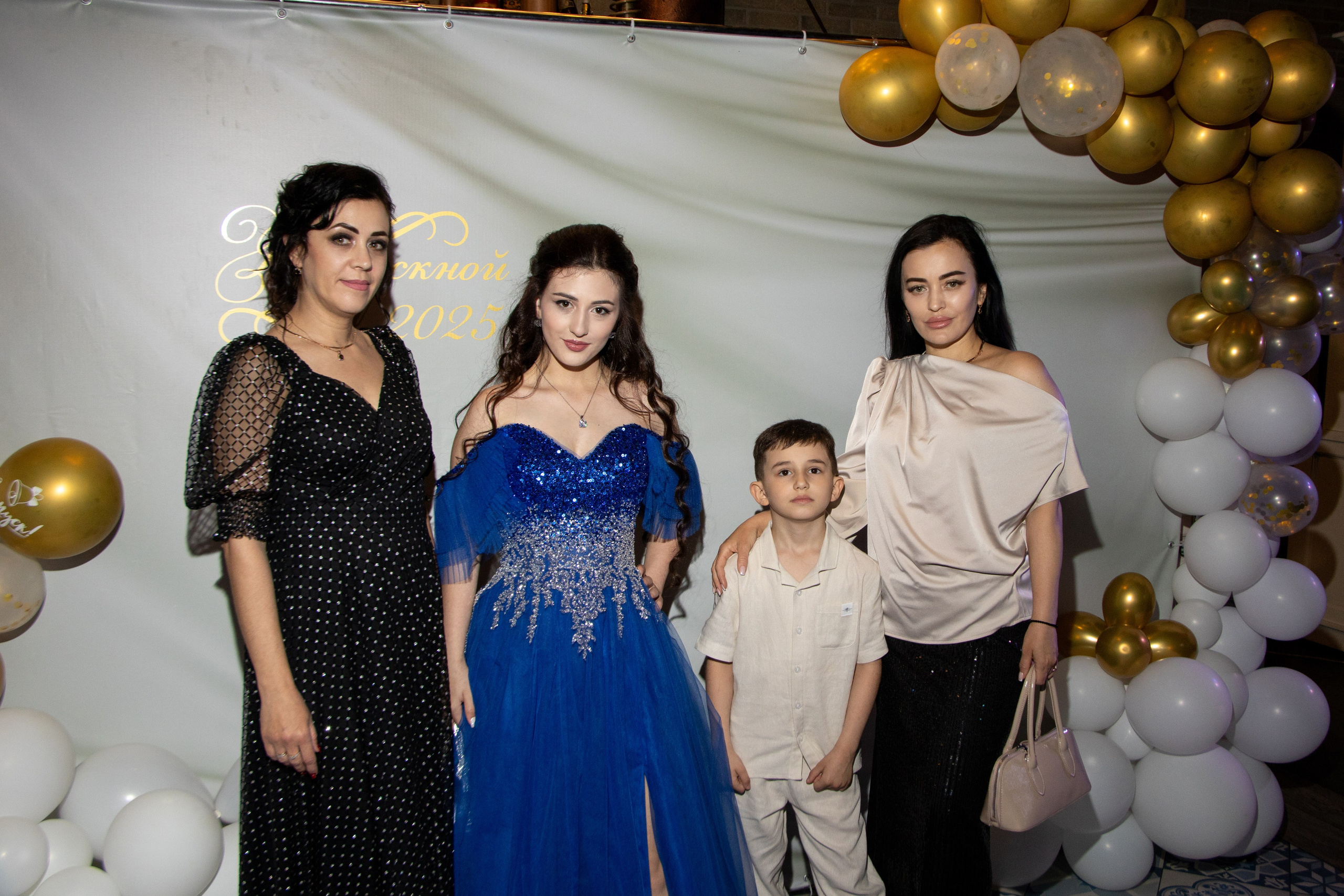 Выпускной 9 класс. Фотограф Лысенко Полина