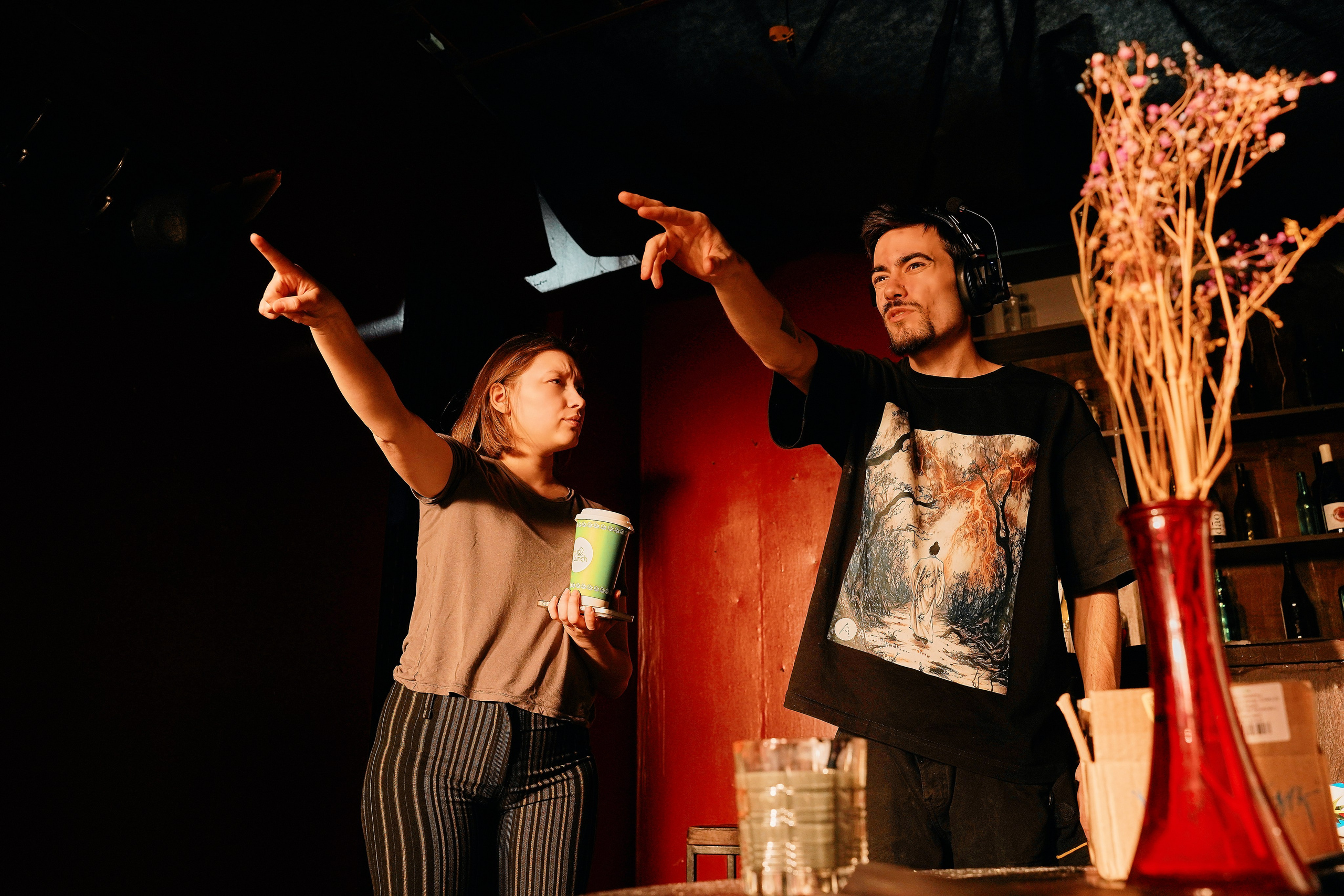 БЭКИ со съемок. Фотограф