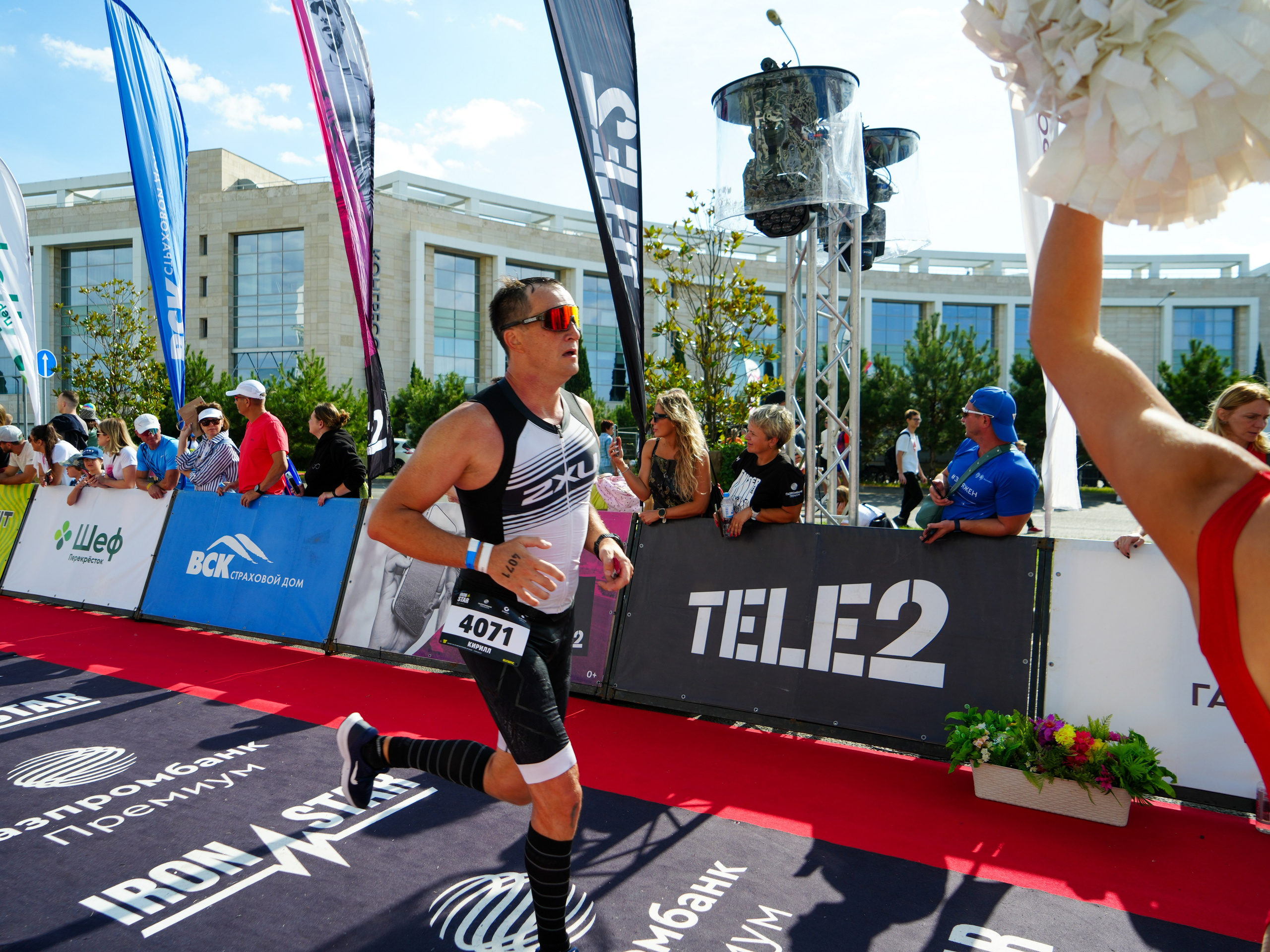 Фотоотчет партнерской интеграции для компании TELE2 на фестивале Ironstar. Репортажный фотограф в Красной Поляне и Сочи Павлюченко Екатерина