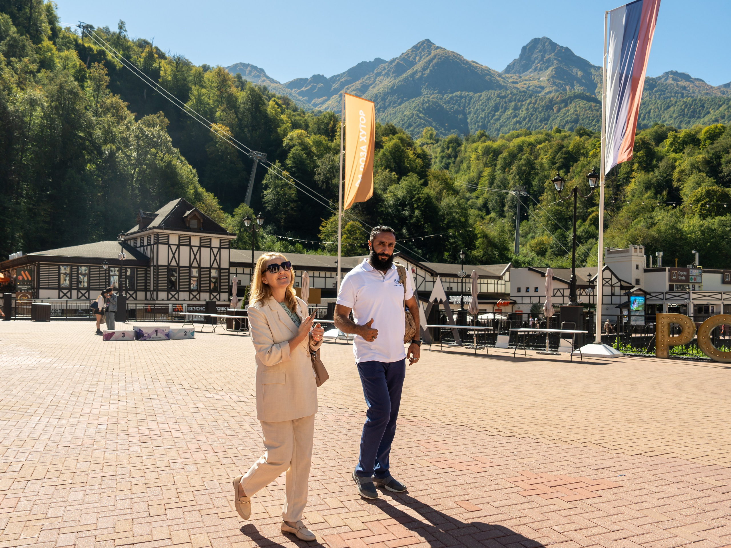 ChinaRosaFest 2024. Репортажный фотограф в Красной Поляне и Сочи Павлюченко Екатерина