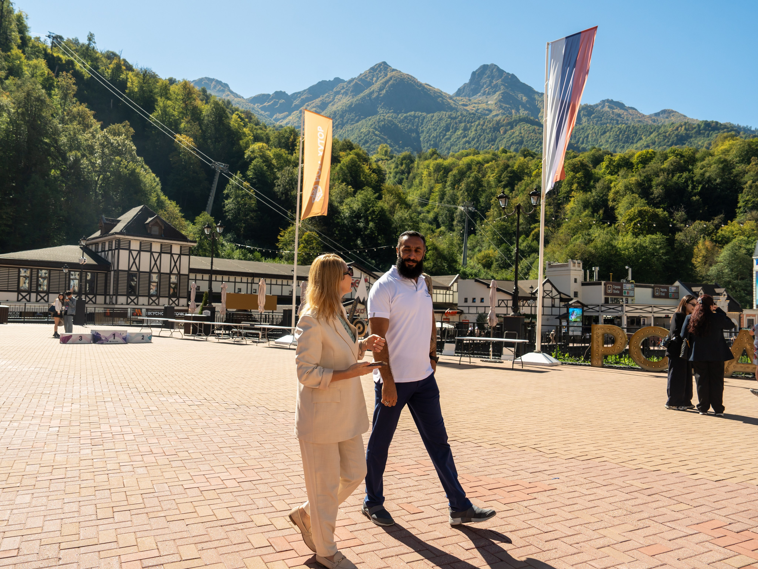 ChinaRosaFest 2024. Репортажный фотограф в Красной Поляне и Сочи Павлюченко Екатерина