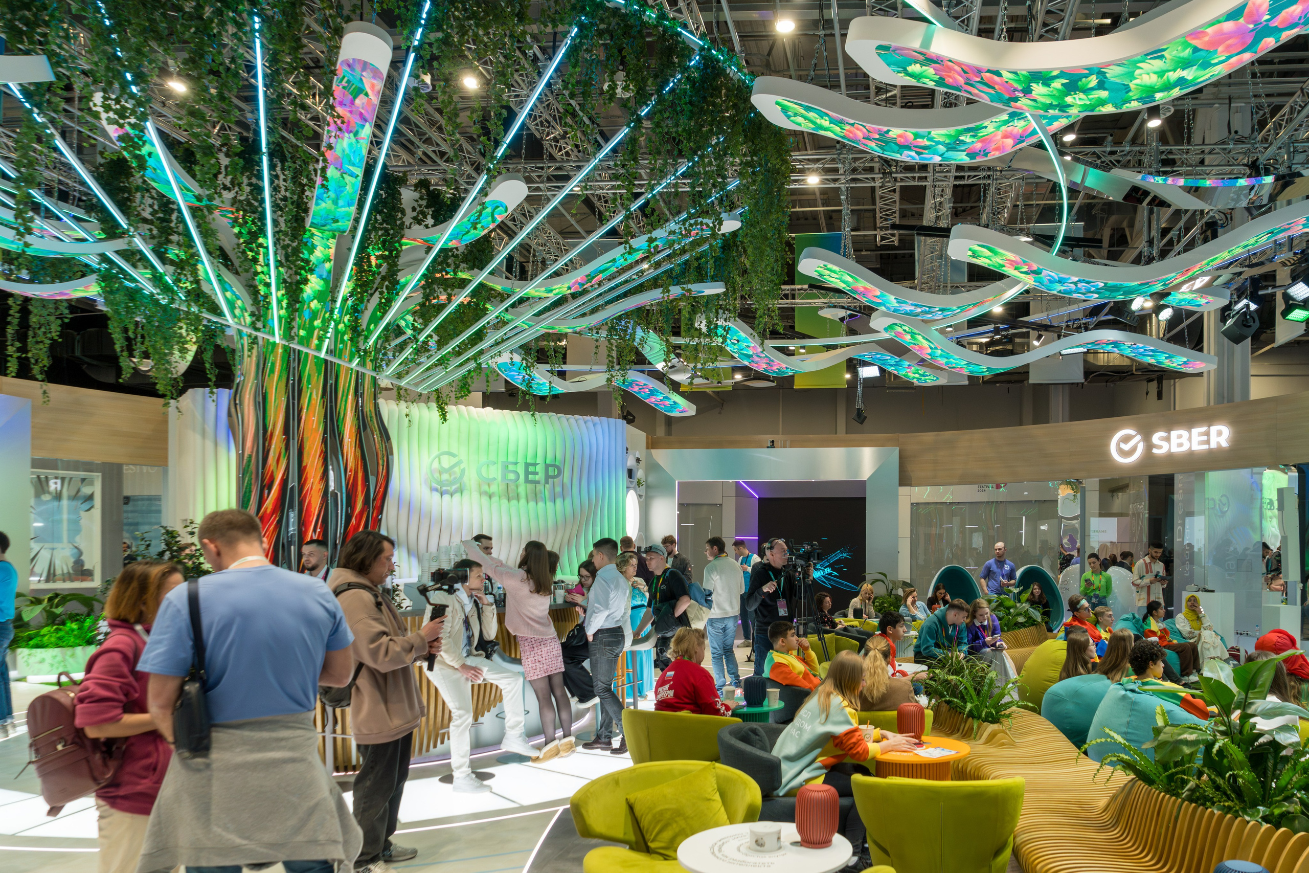 Фотоотчет для партнерской интеграции Сбербанк на ВМФ в Сириус 2024. Репортажный фотограф в Красной Поляне и Сочи Павлюченко Екатерина