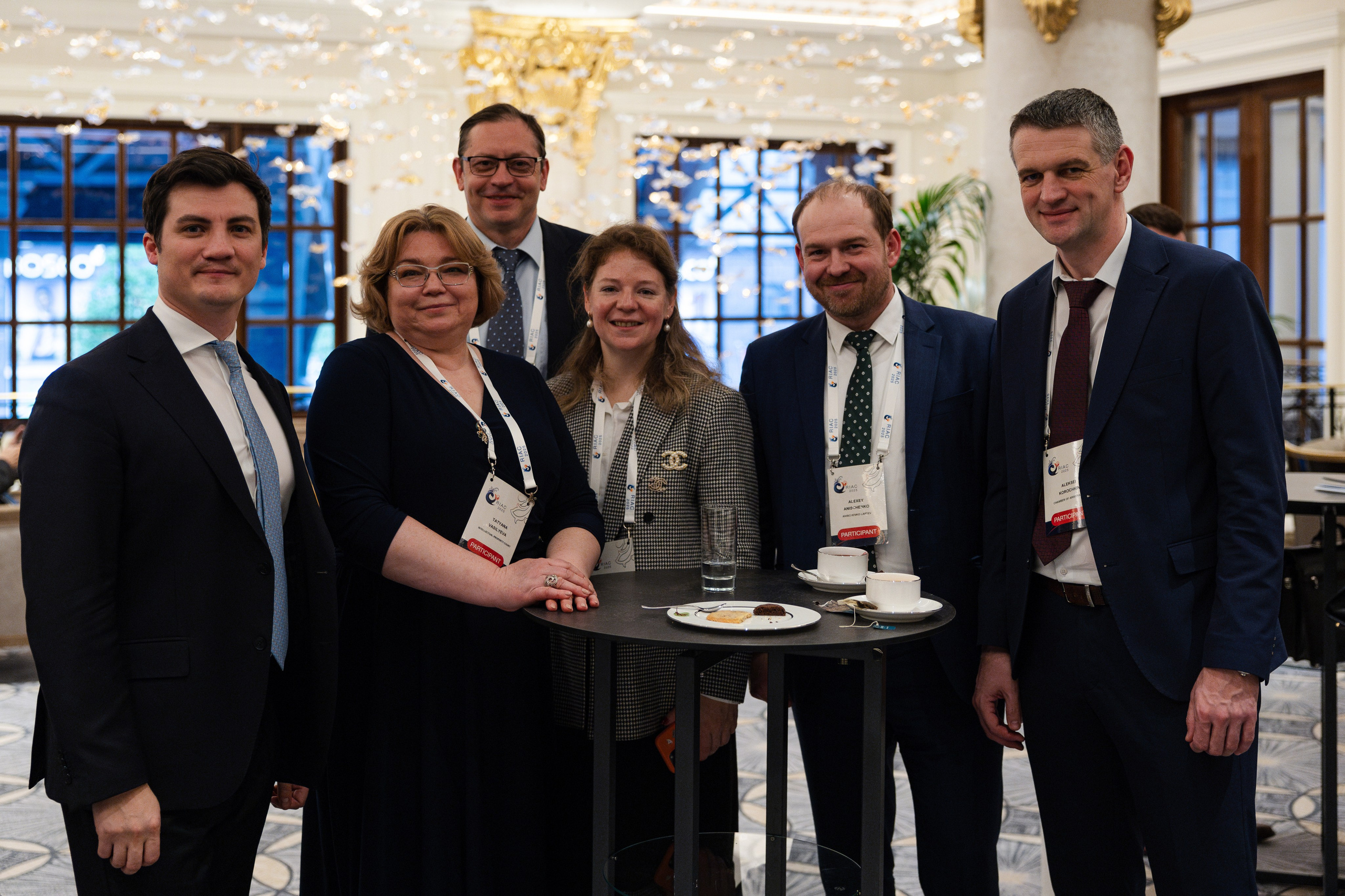 RIAC 2025. Свадебный репортажный фотограф в Москве