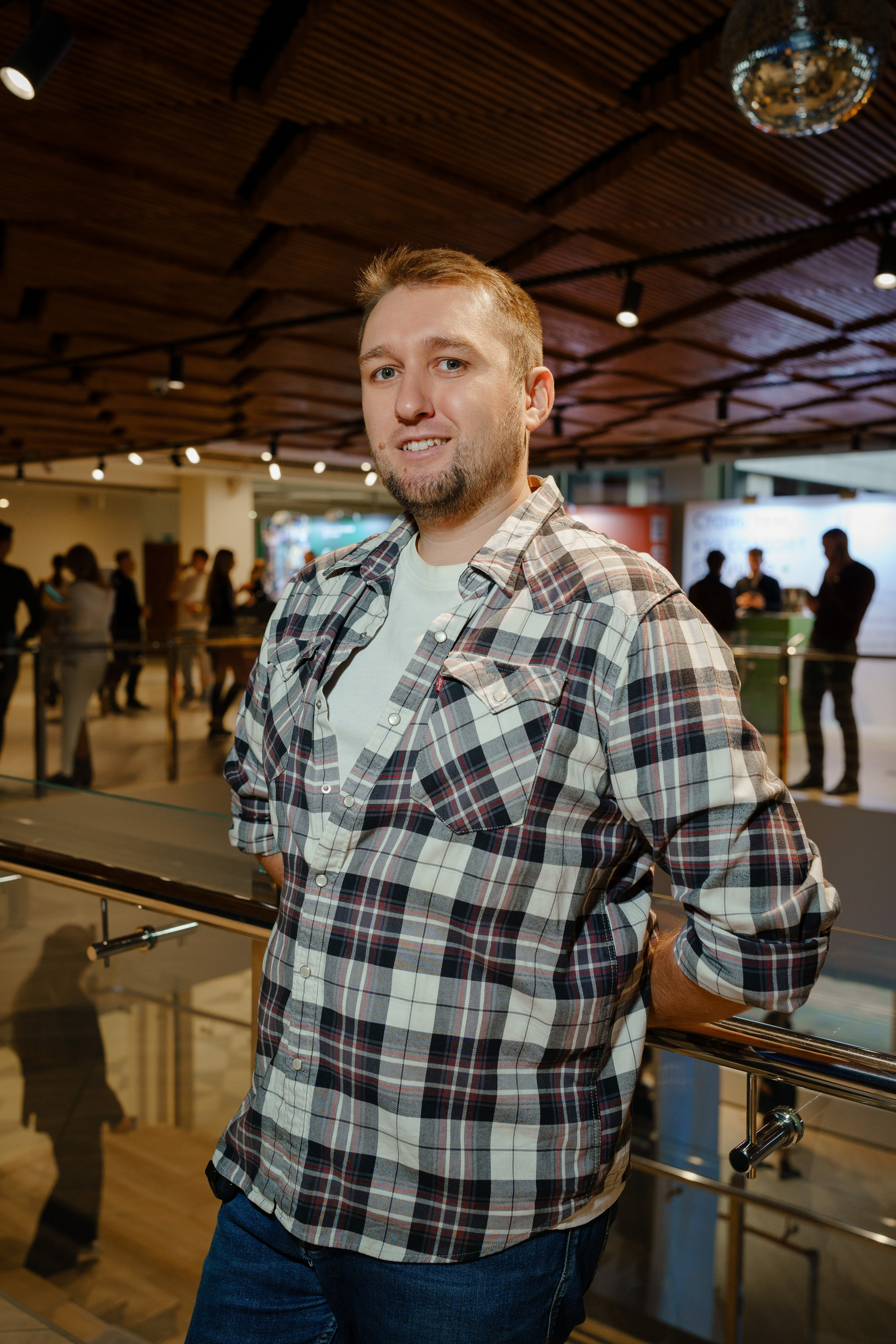 Репортажный фотограф на конференцию в Москве. Репортажный фотограф в Москве Саша Дружинина