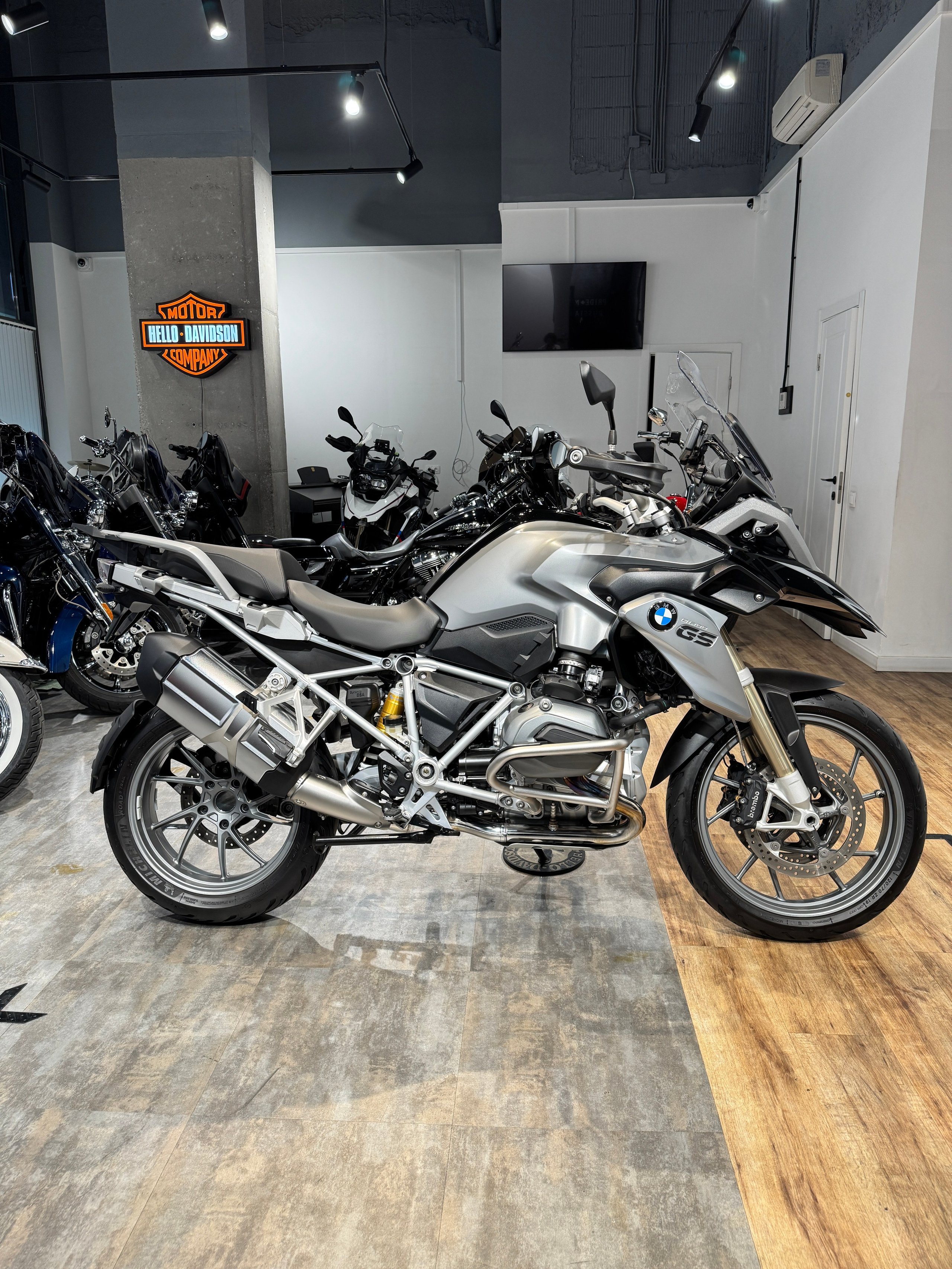 2015 BMW R1200GS Black/Agate Grey (VIN *4908). Hello Davidson, Москва. Только хорошие мотоциклы…