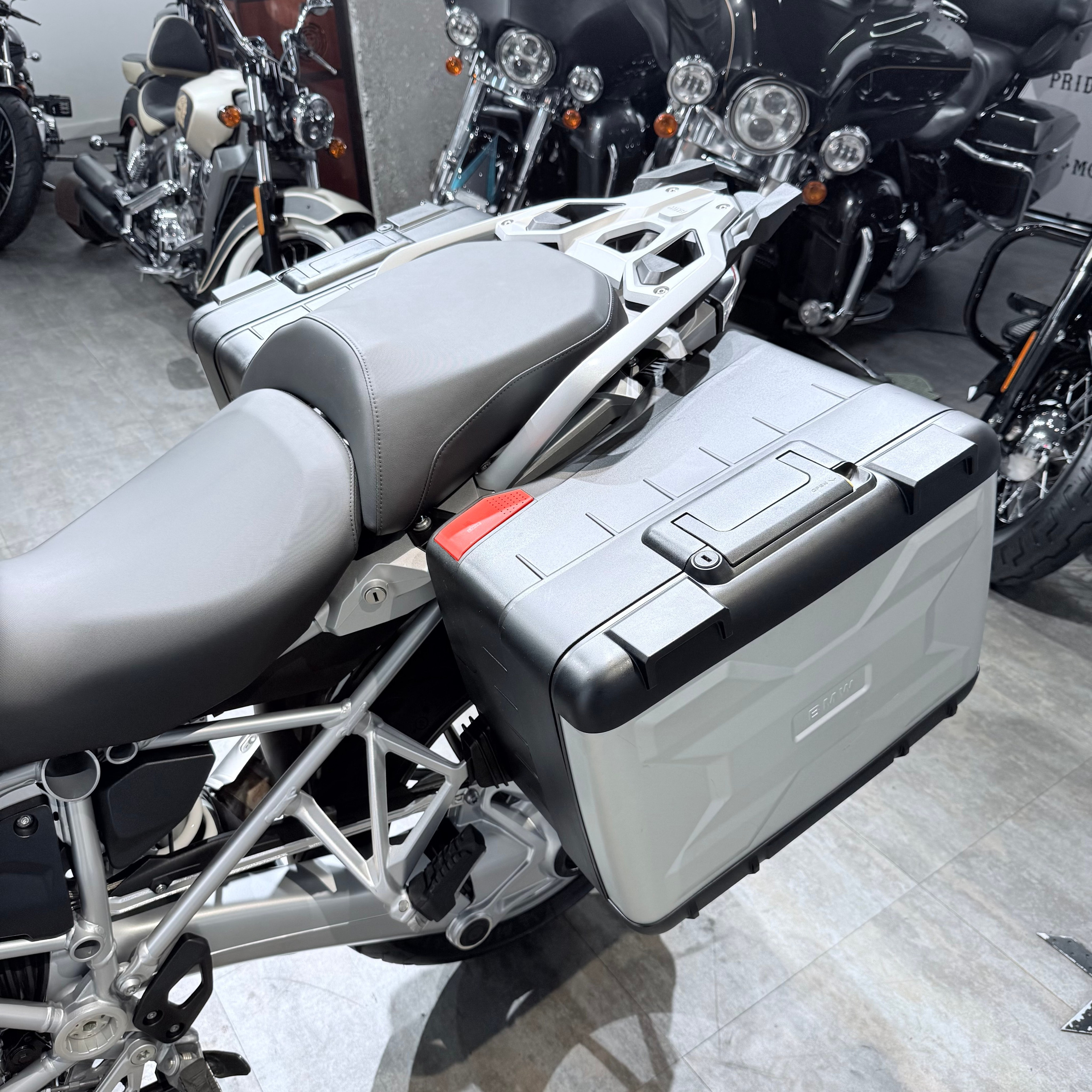 2015 ВMW R1200GS Black/Agate Grеy. Hello Davidson, Москва. Только хорошие мотоциклы…