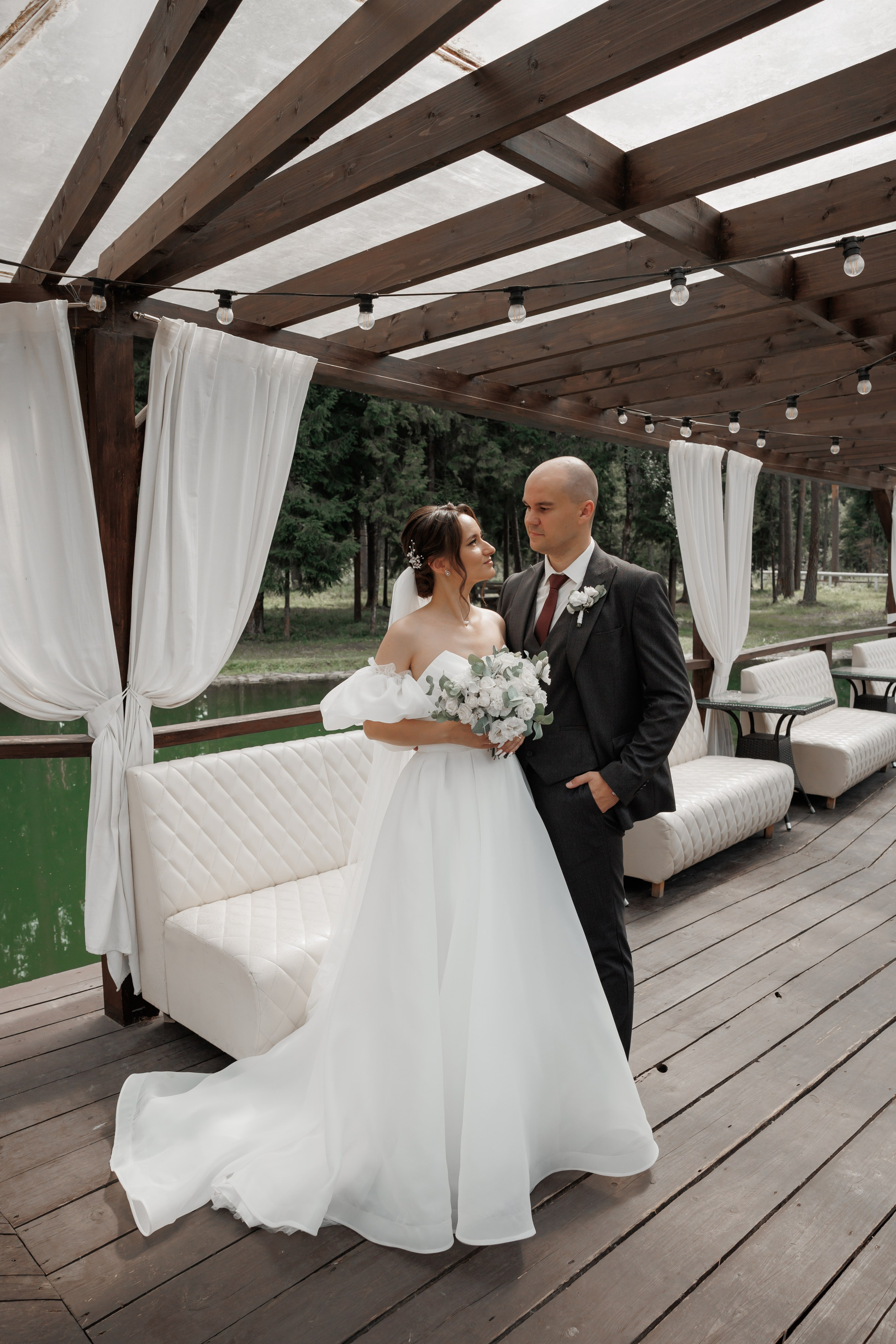 Полина и Дмитрий, загородный клуб «Барин», ЗАГС в г. Пушкино. Свадебный и репортажный фотограф (Москва, Королев и другие)