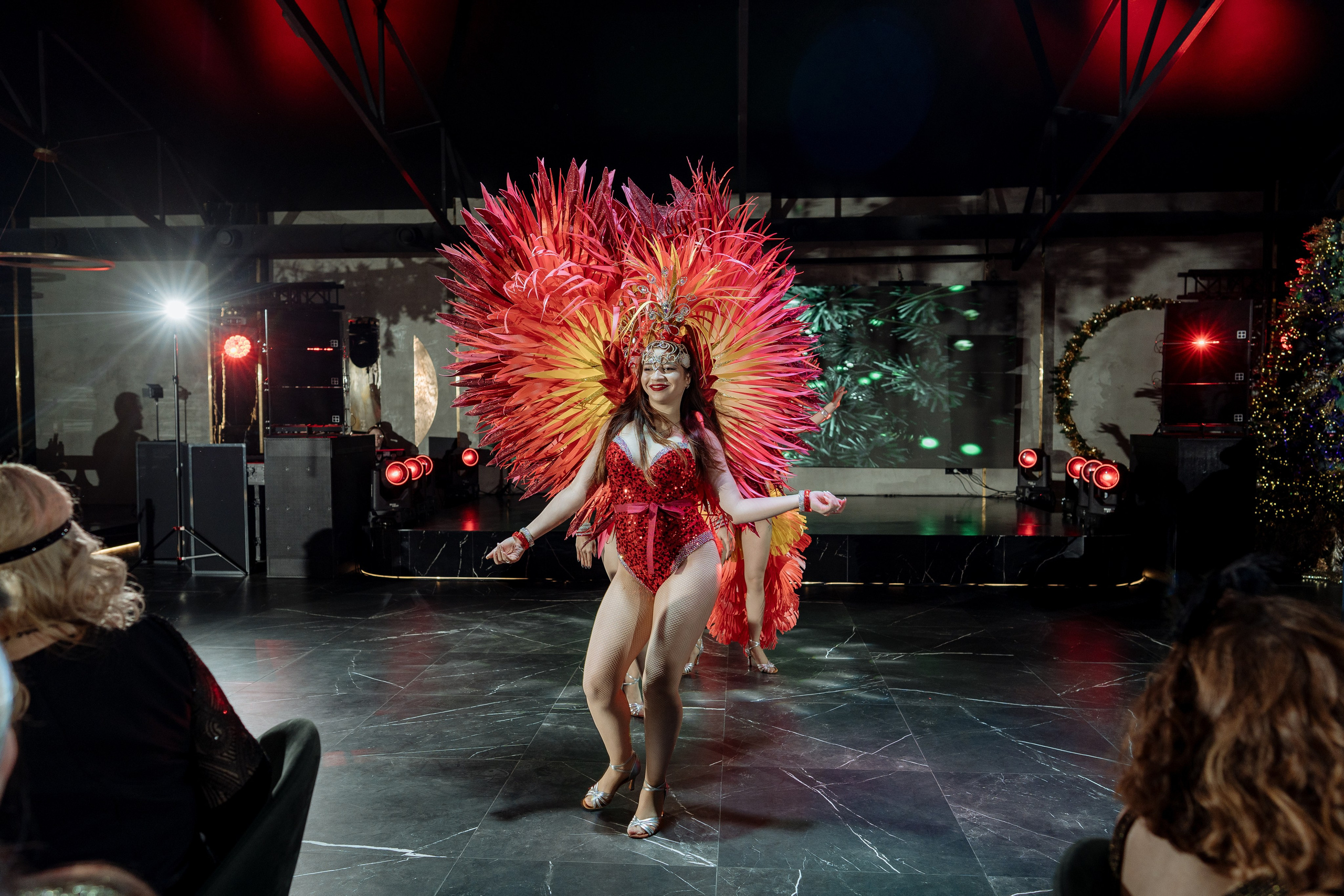 Альбион Тур