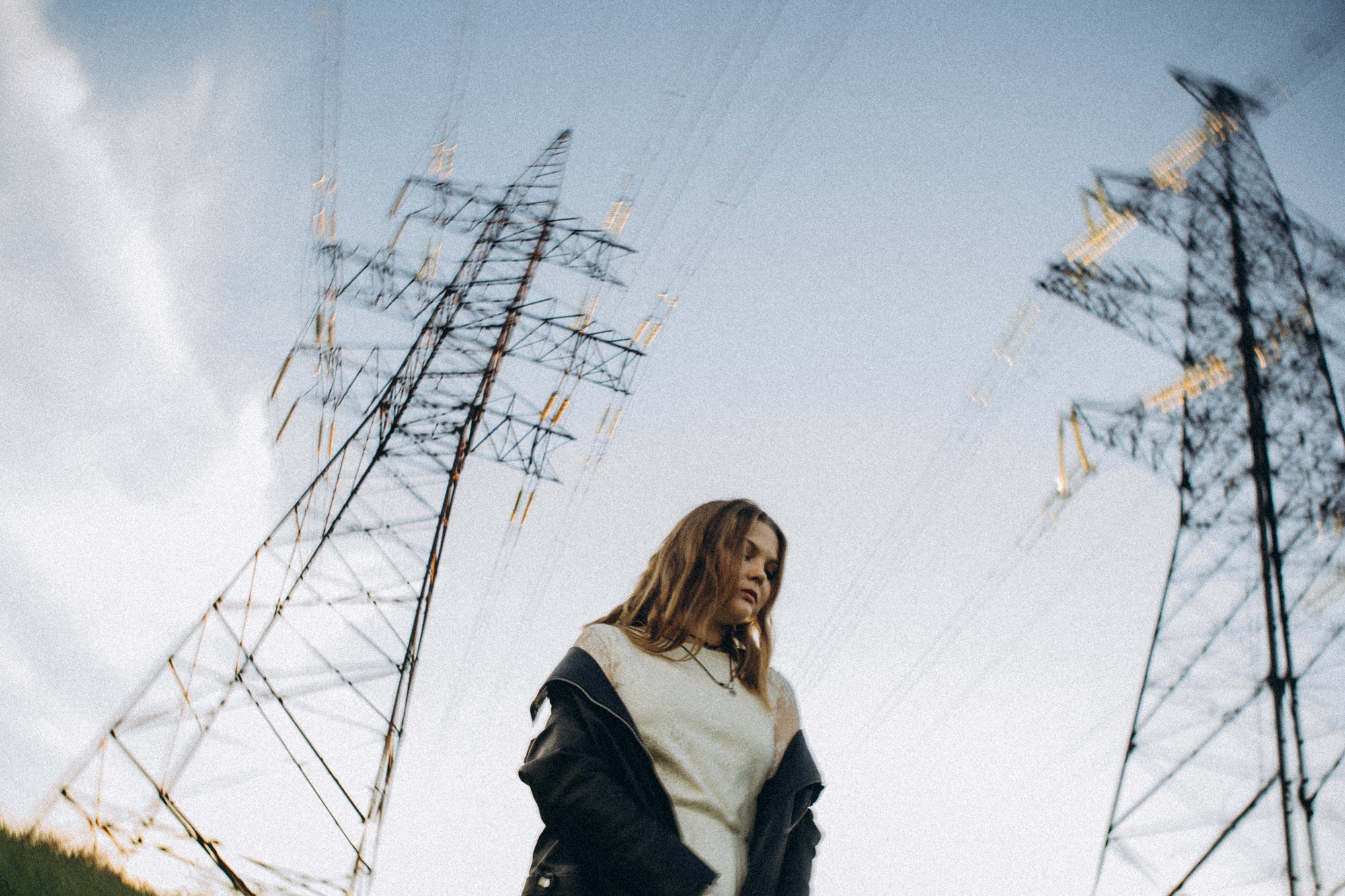 Прогулка вдоль опор ЛЭП. Даша Яковенко Фотограф Спб