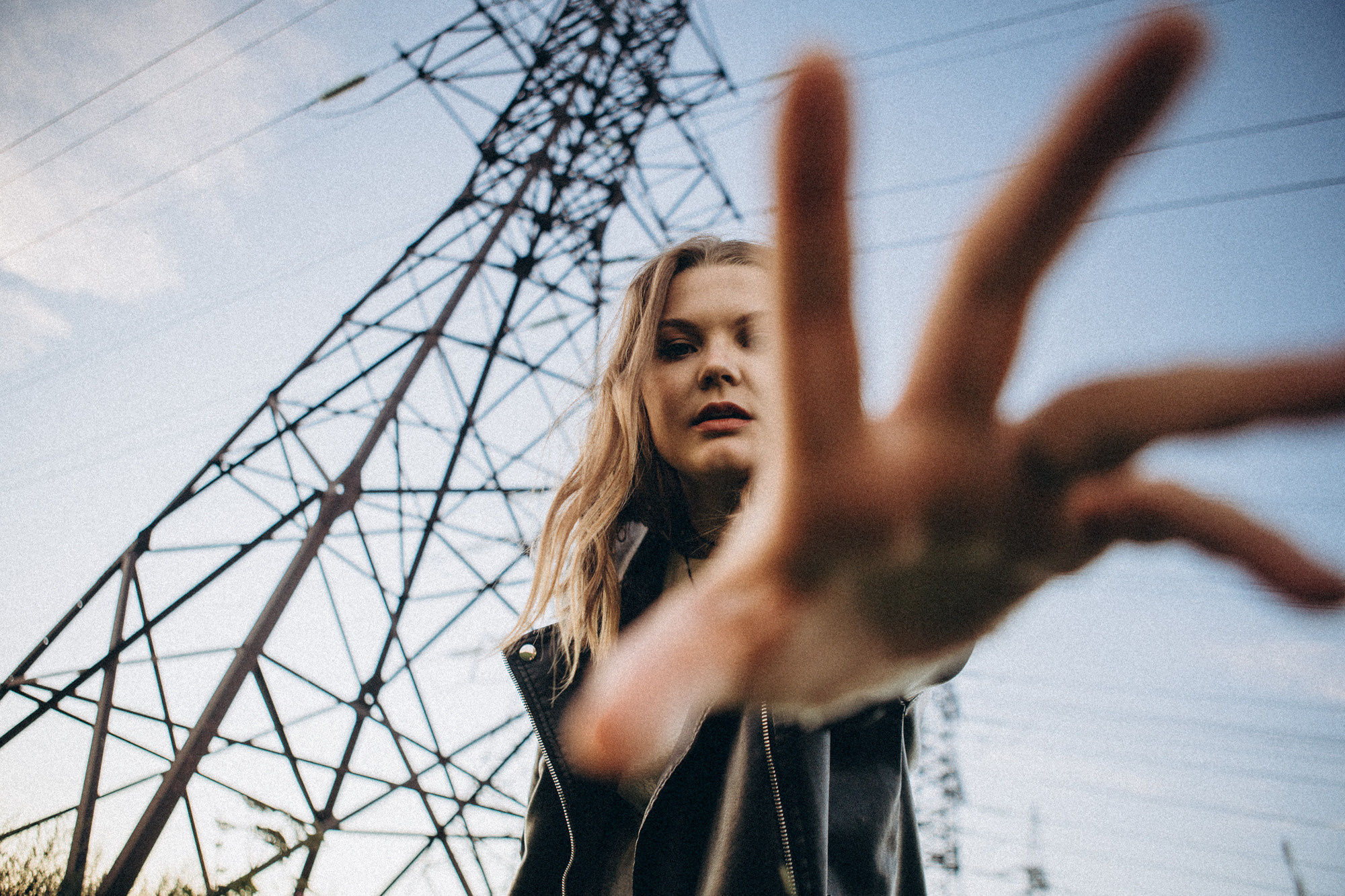 Прогулка вдоль опор ЛЭП. Даша Яковенко Фотограф Спб