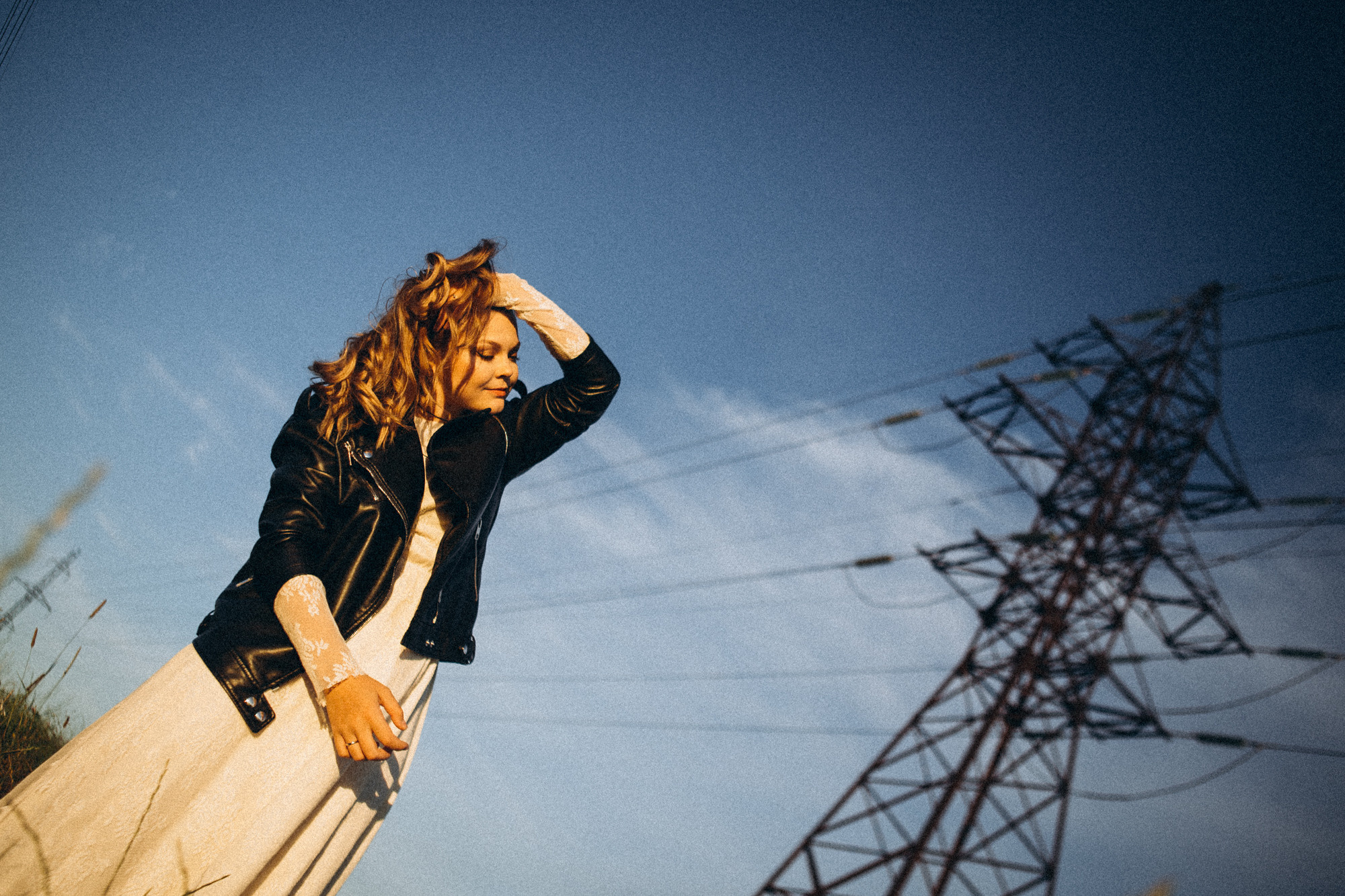 Прогулка вдоль опор ЛЭП. Даша Яковенко Фотограф Спб