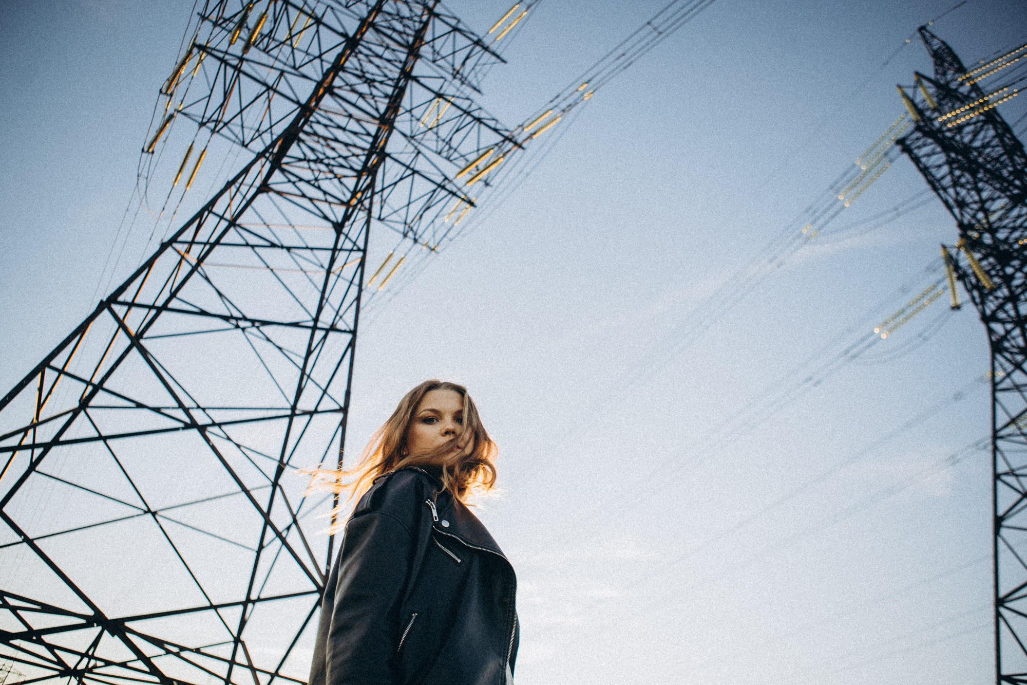 Прогулка вдоль опор ЛЭП. Даша Яковенко Фотограф Спб