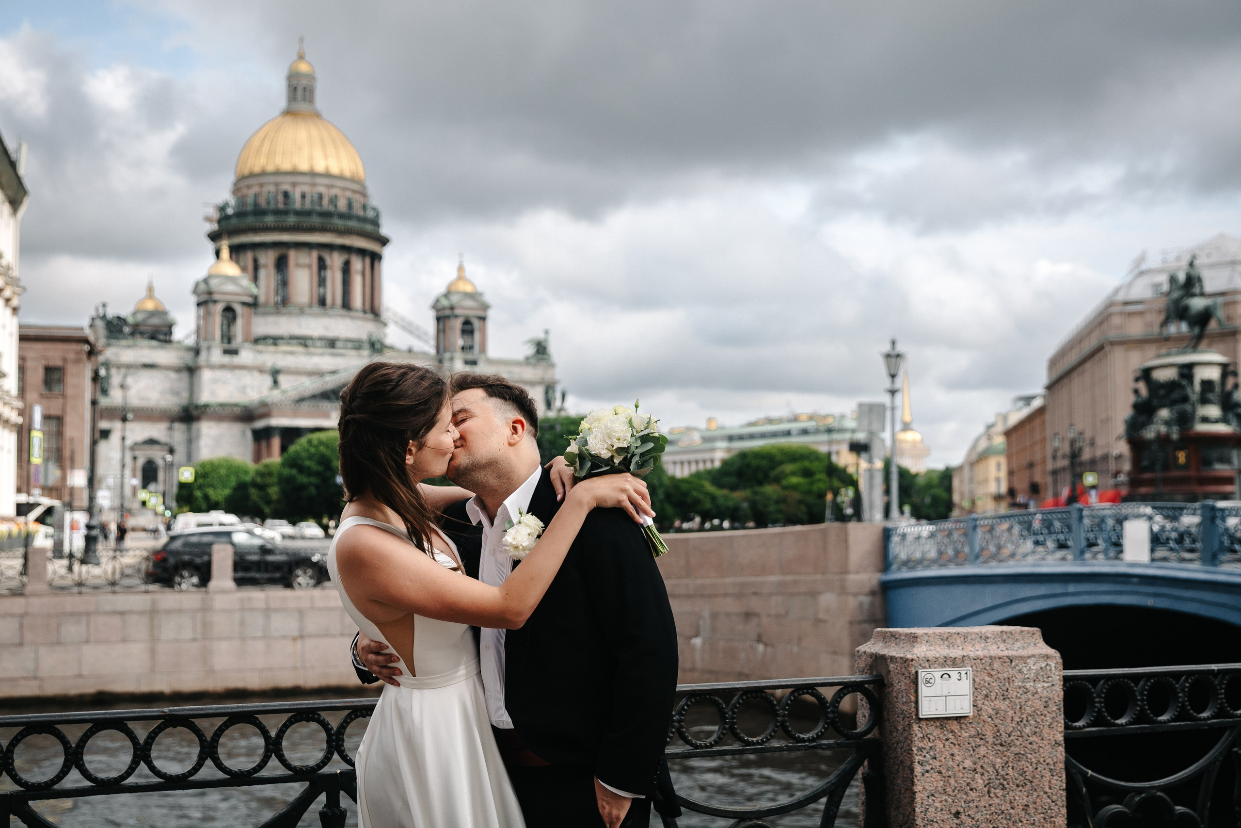 КРОНШТАДТСКИЙ ЗАГС | Август, Летний сад, Исаакий. Свадебный фотограф в Санкт-Петербурге Полина Корзухина