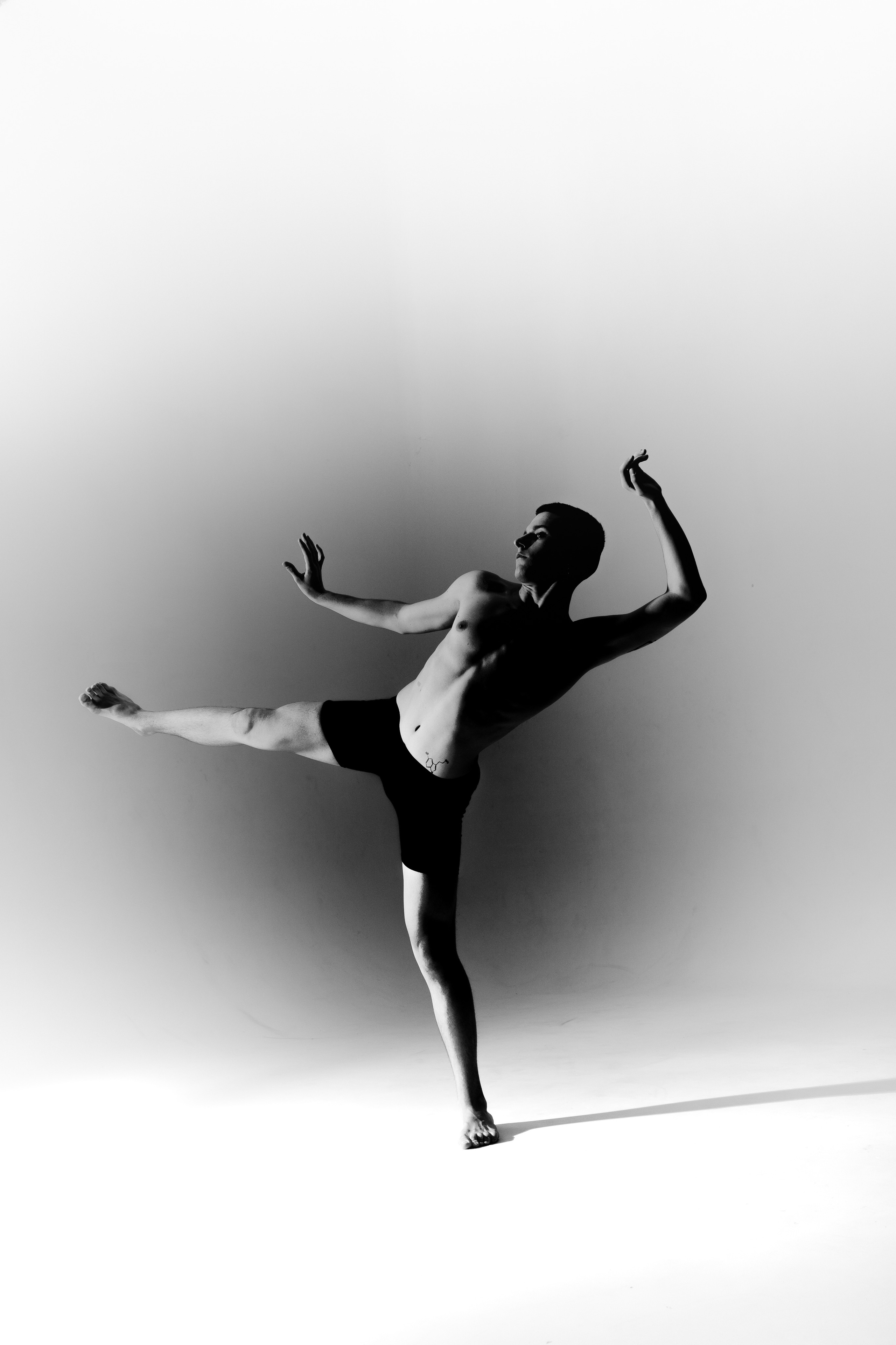 Студийная съемка для танцора в Москве