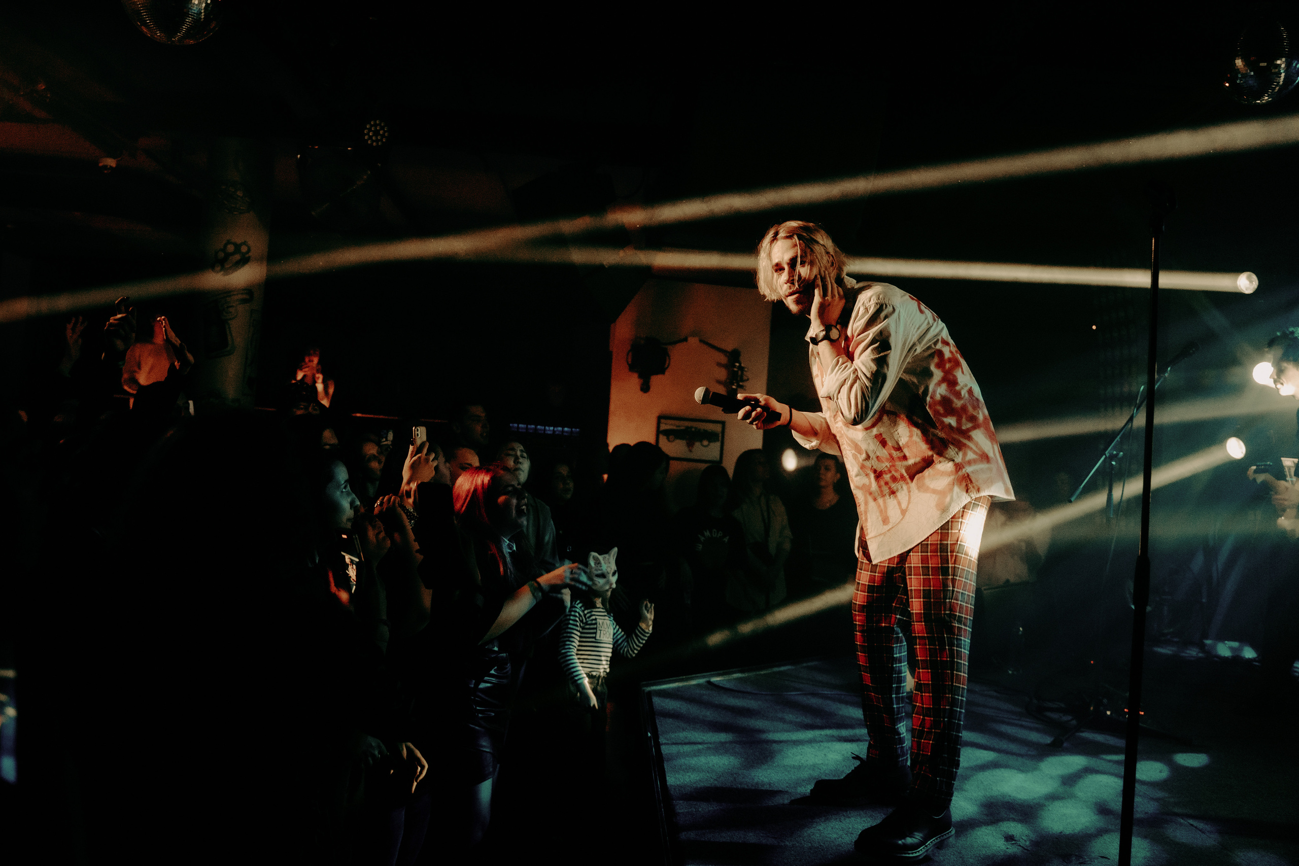 Мумий Тролль бар. Концерт Максима Свободы