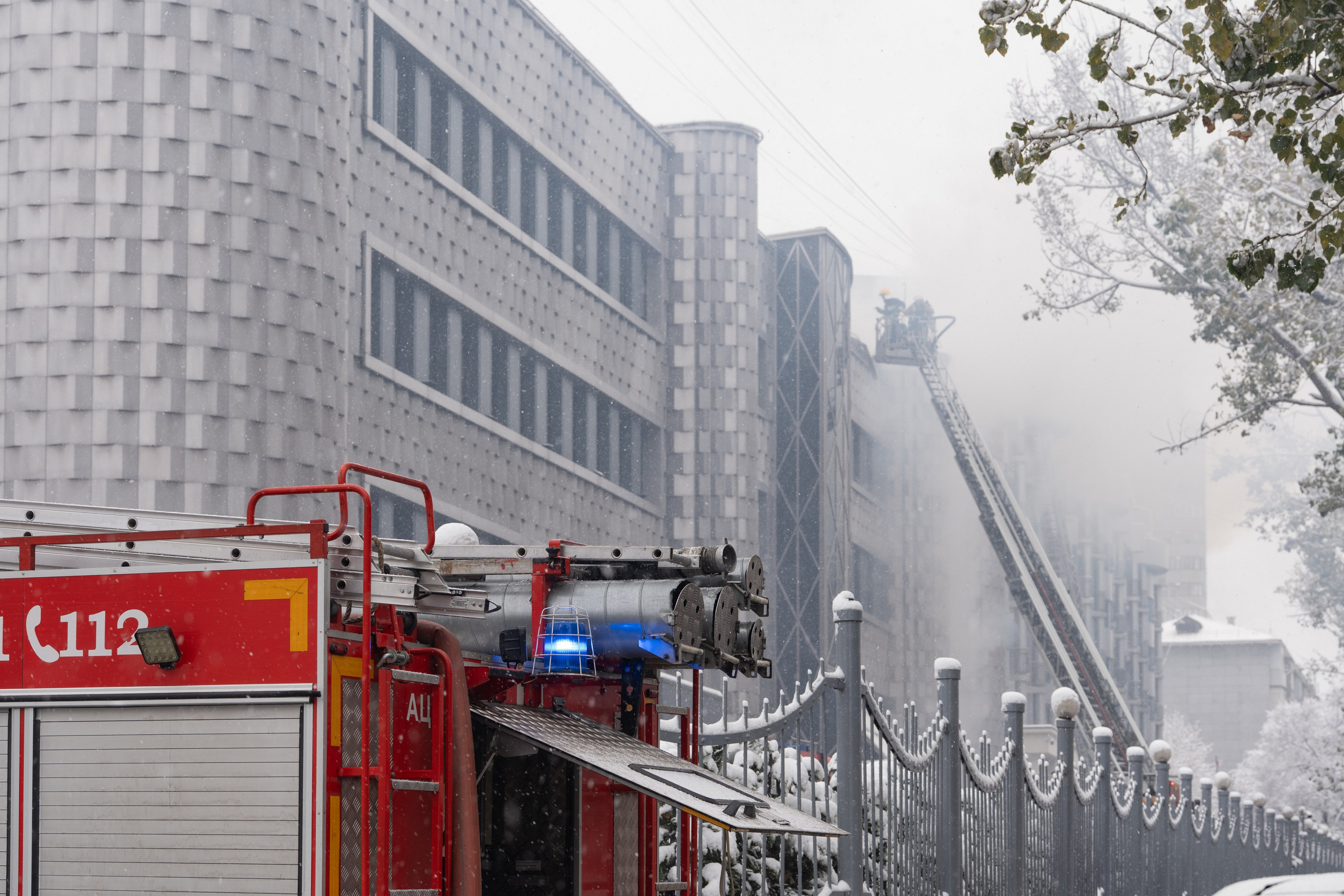 Тушение Пожара. Сайт Алматинского НЮ АРТ, будуар и фэшн фотографа Дениса Карпенко