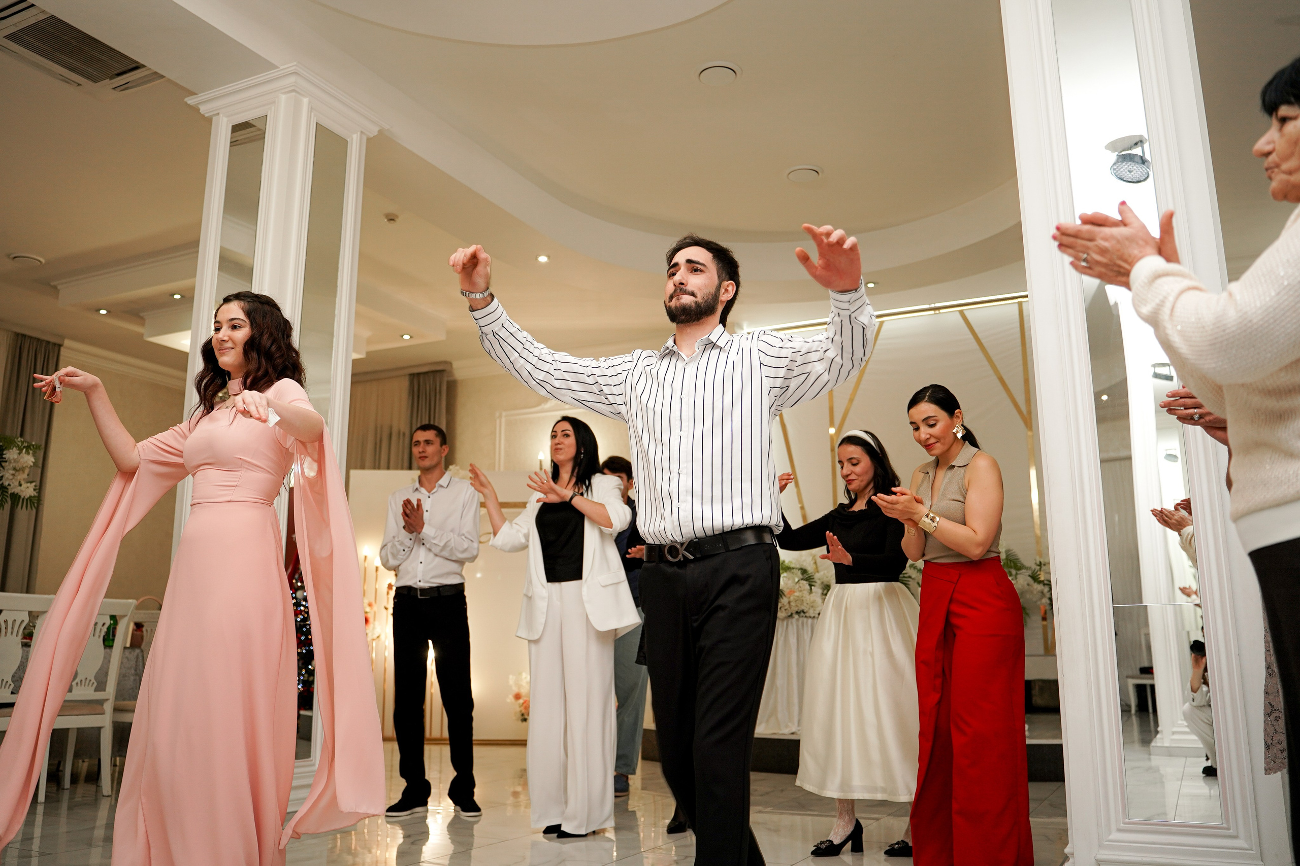 Сватовство. Свадебный фотограф в Ростове-на-Дону. Таинство Крещения и Венчания, семейные фотосессии. Алёна Чёботова