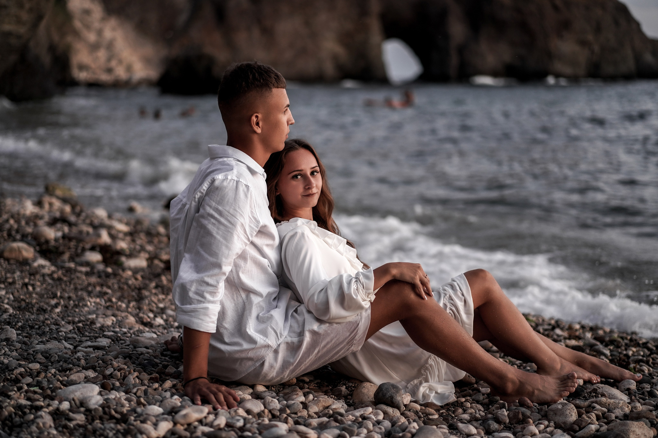 Матвей и Софья на фотосессии дикого пляжа Грот Дианы в Крыму. Свадебный фотограф в Ростове-на-Дону. Таинство Крещения и Венчания, семейные фотосессии. Алёна Чёботова
