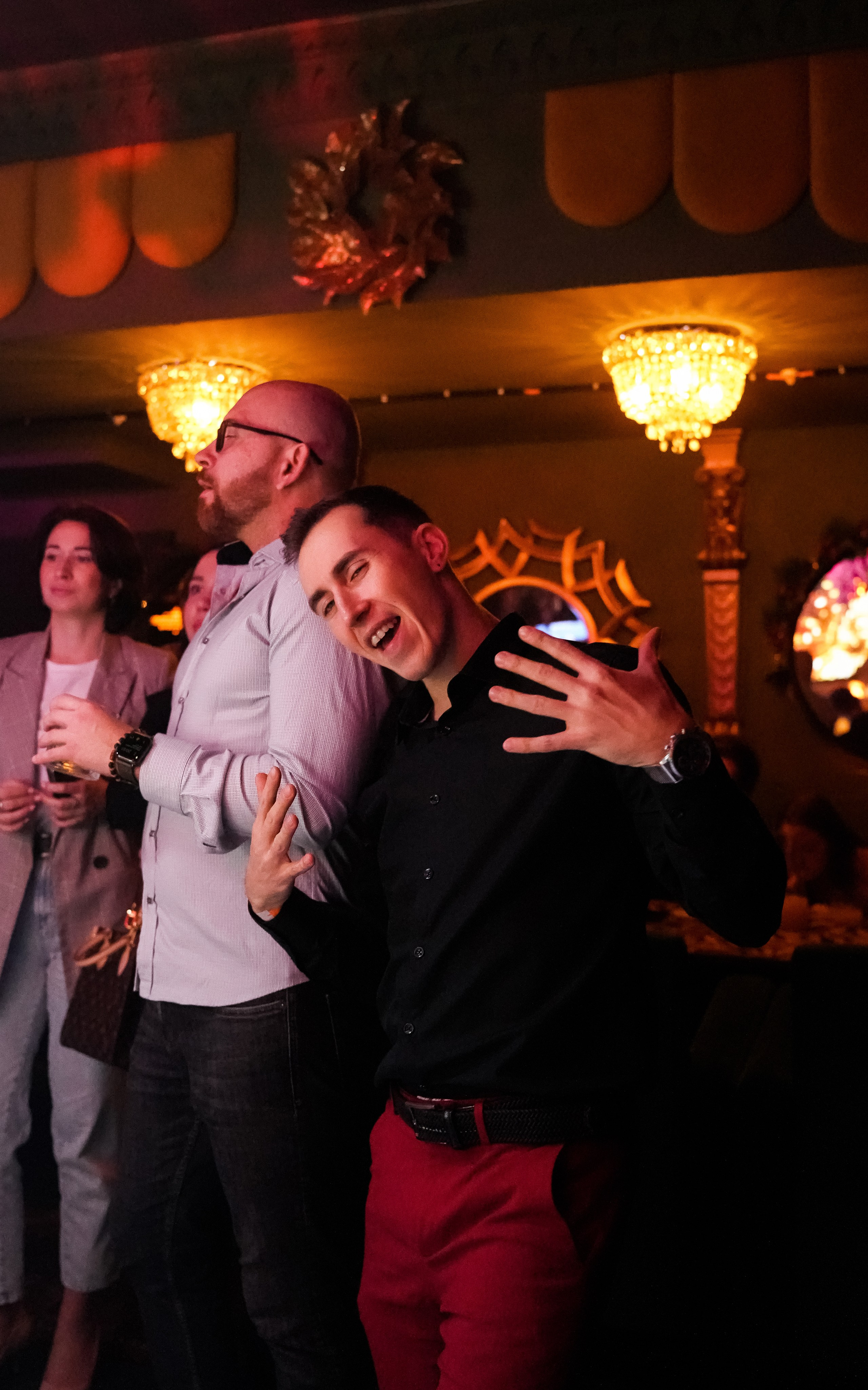 EVENT-туса в караоке. Свадебный фотограф и видеограф в Ростове-на-Дону. Максим и Наталья Лебедевы