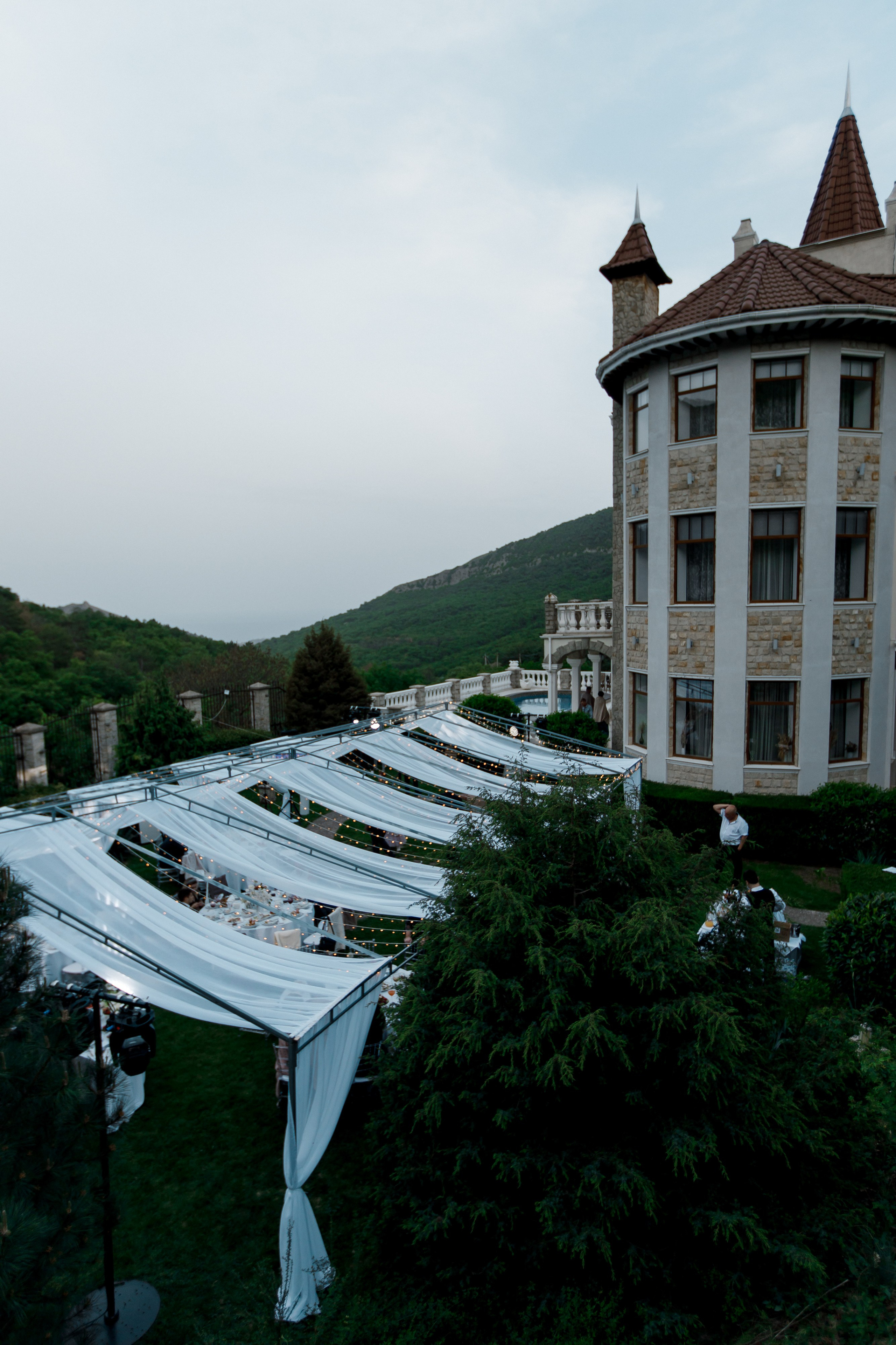 Денис и Алина. Белый замок. Фотограф Анна Лейман. Севастополь