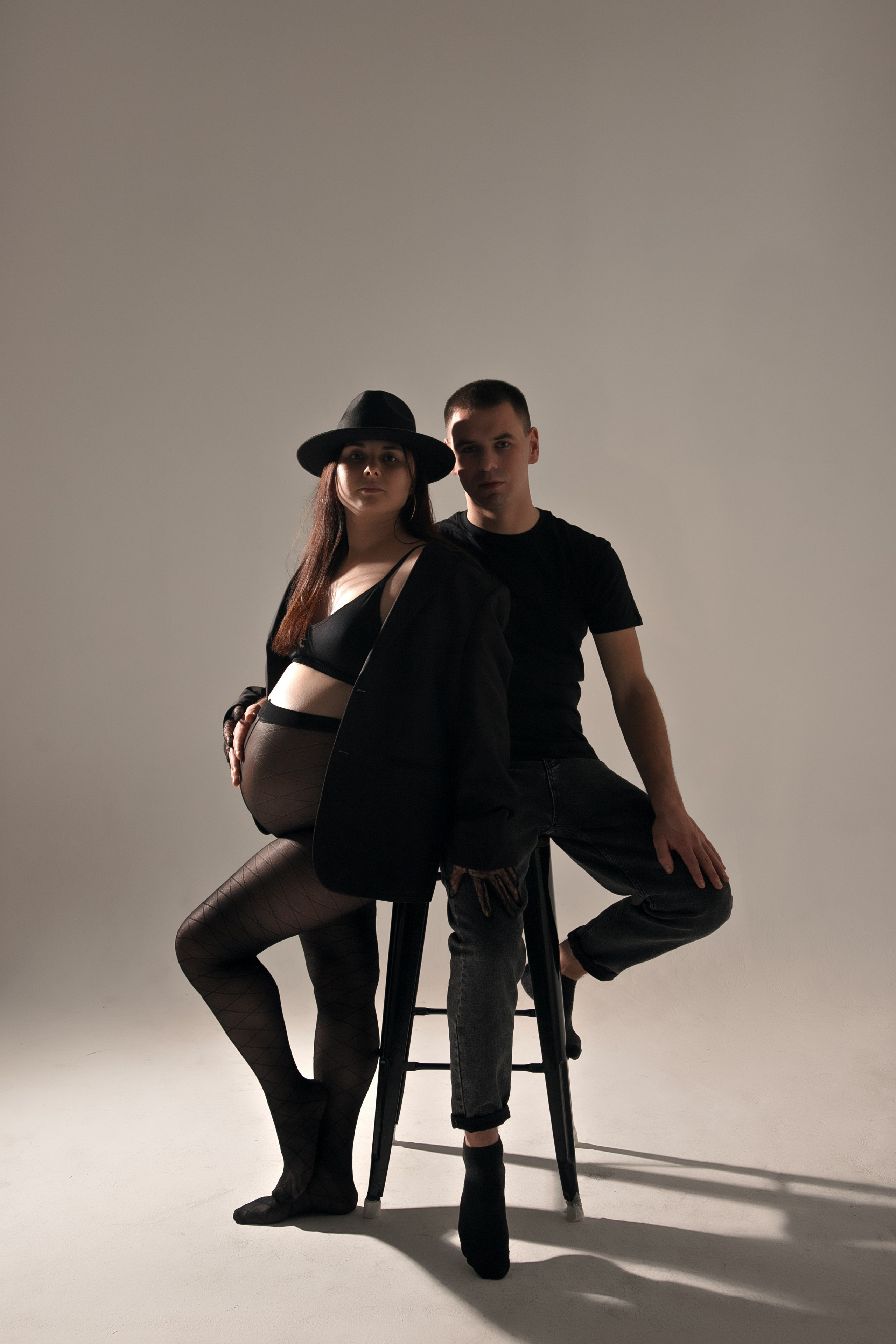 Фотосессия беременности в фотостудии. Профессиональный фотограф в Москве