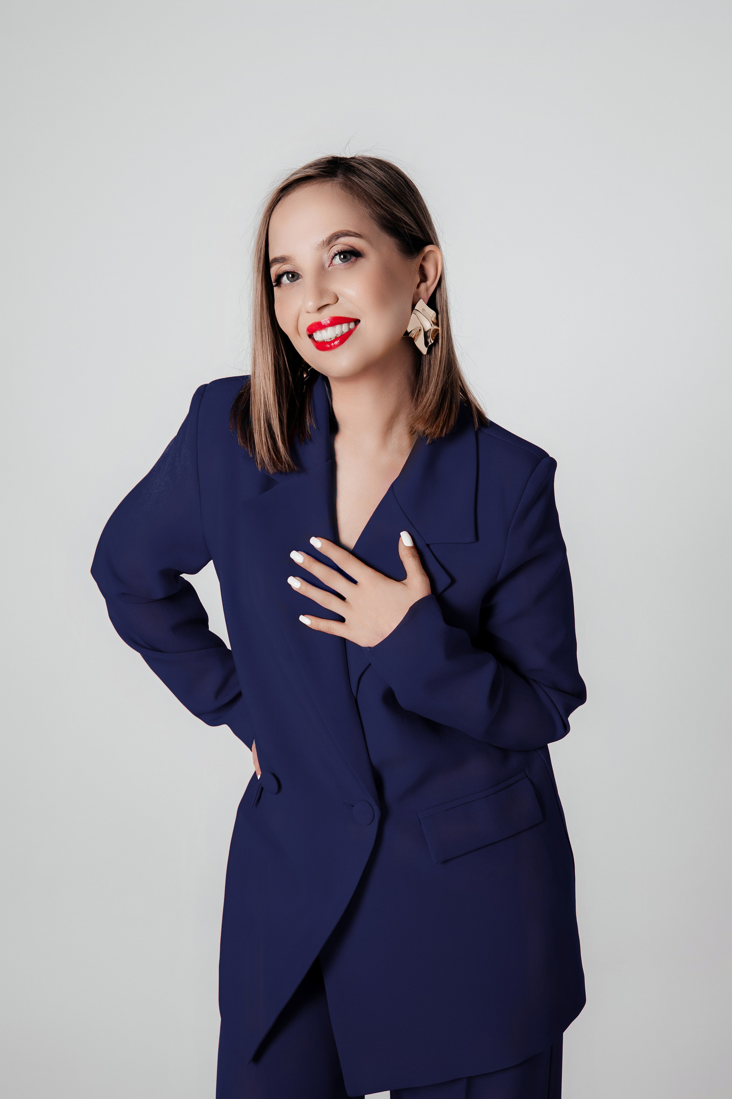 Светлана. Ведущая праздников