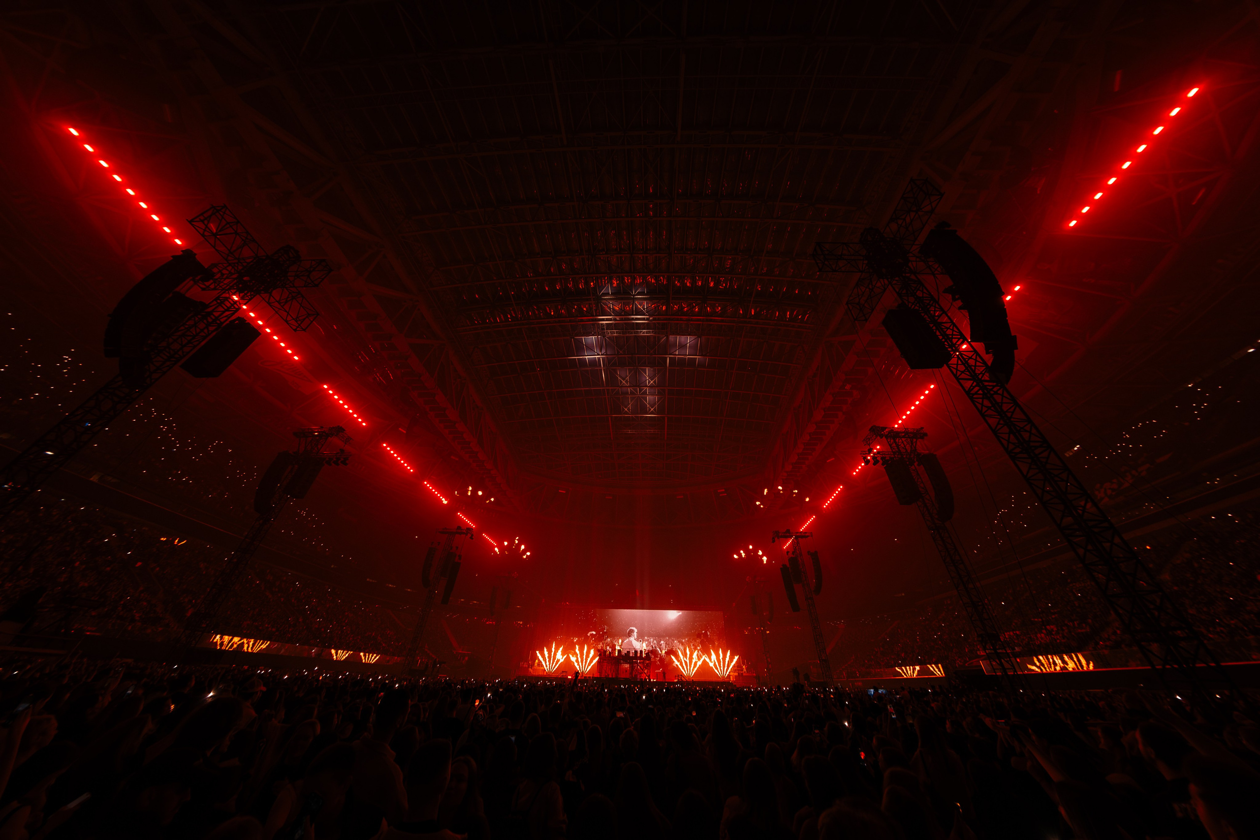 ЕГОР КРИД ГАЗПРОМ АРЕНА 11.10.25. Концертный и репортажный фотограф в Москве и Санкт-Петербурге Мария