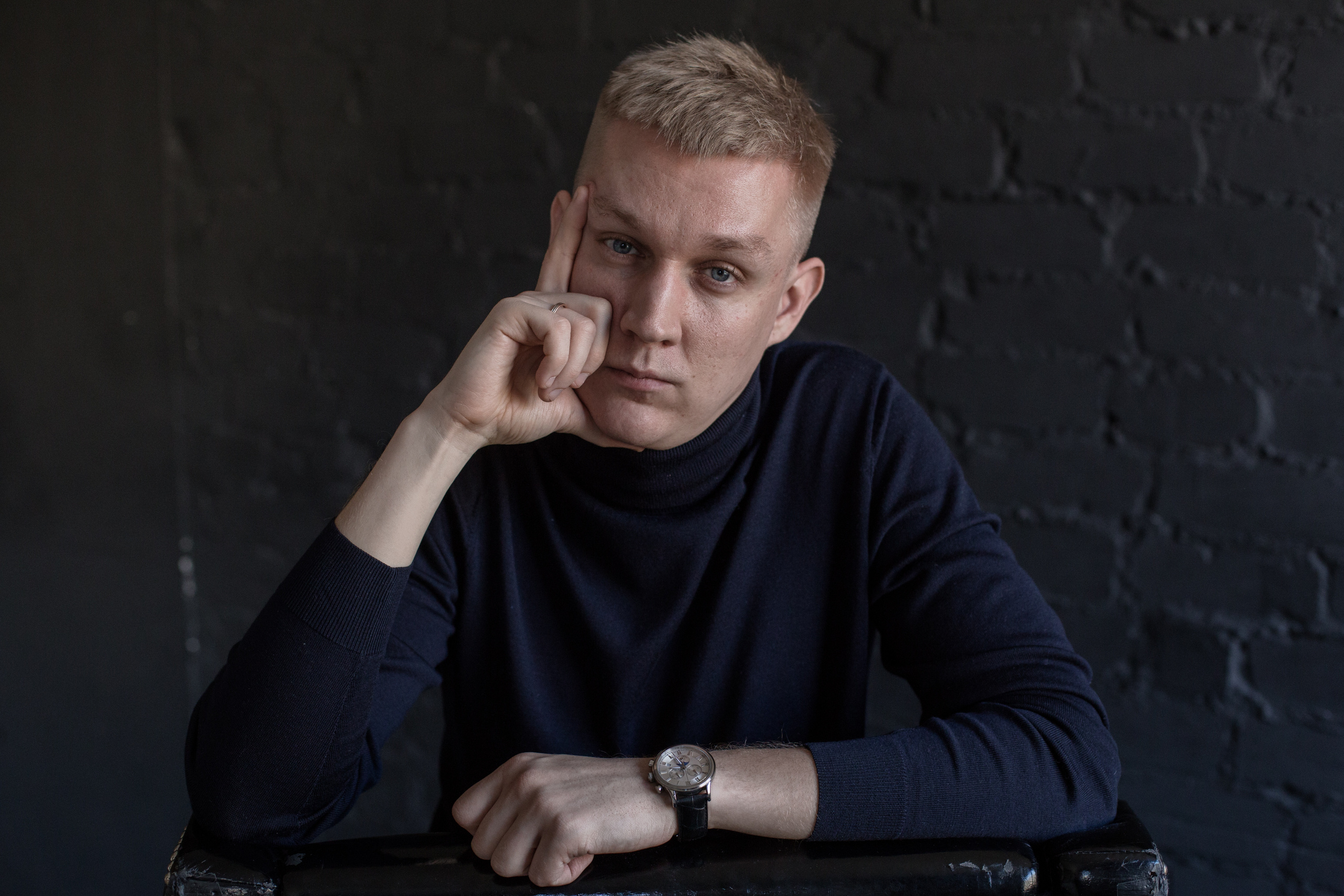 Lawyer Evgenyi. Fotograf u Crnoj Gori-porodično fotografisanje sa djecom, lovestory, nekretnine