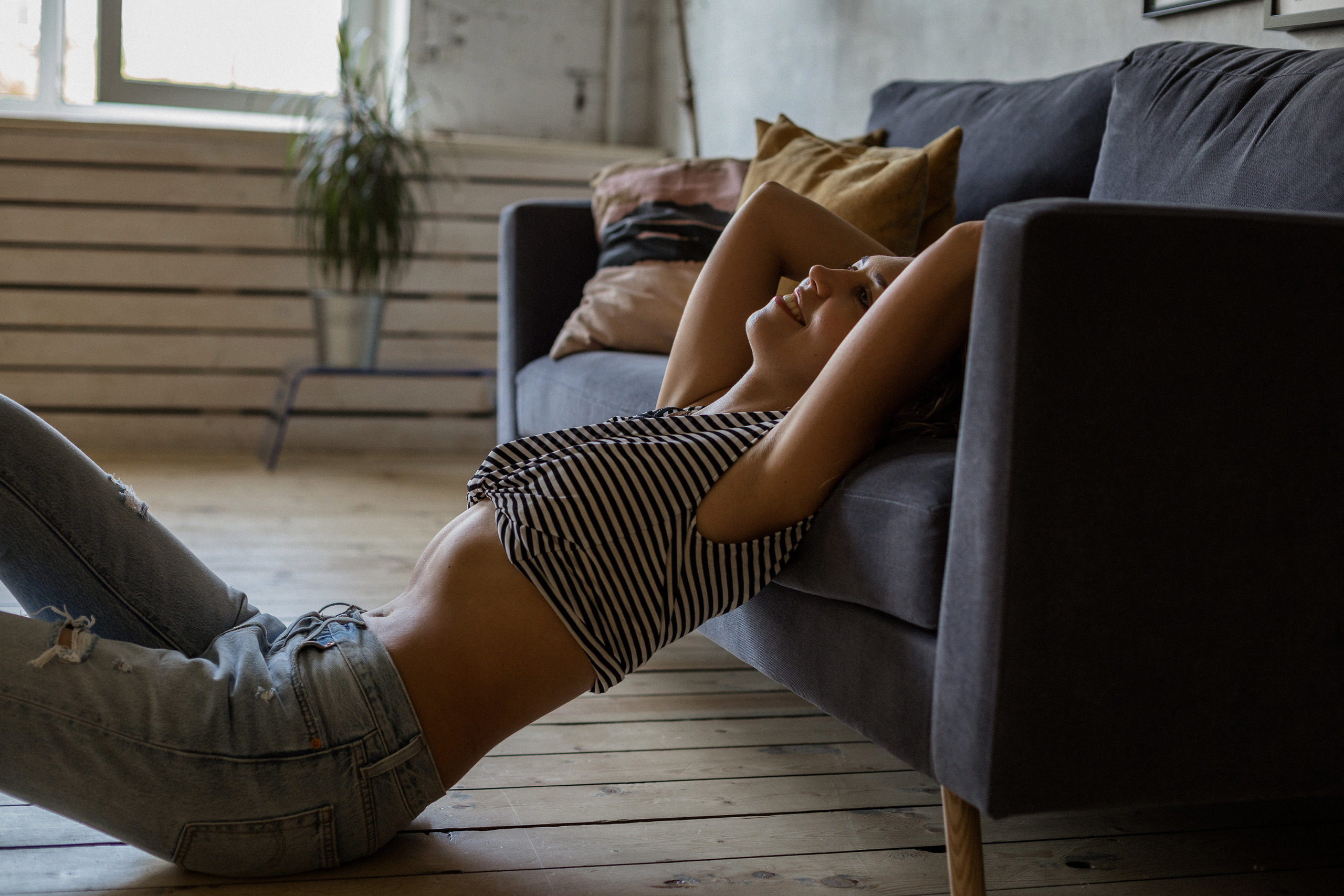 Alla. Fotograf u Crnoj Gori-porodično fotografisanje sa djecom, lovestory, nekretnine