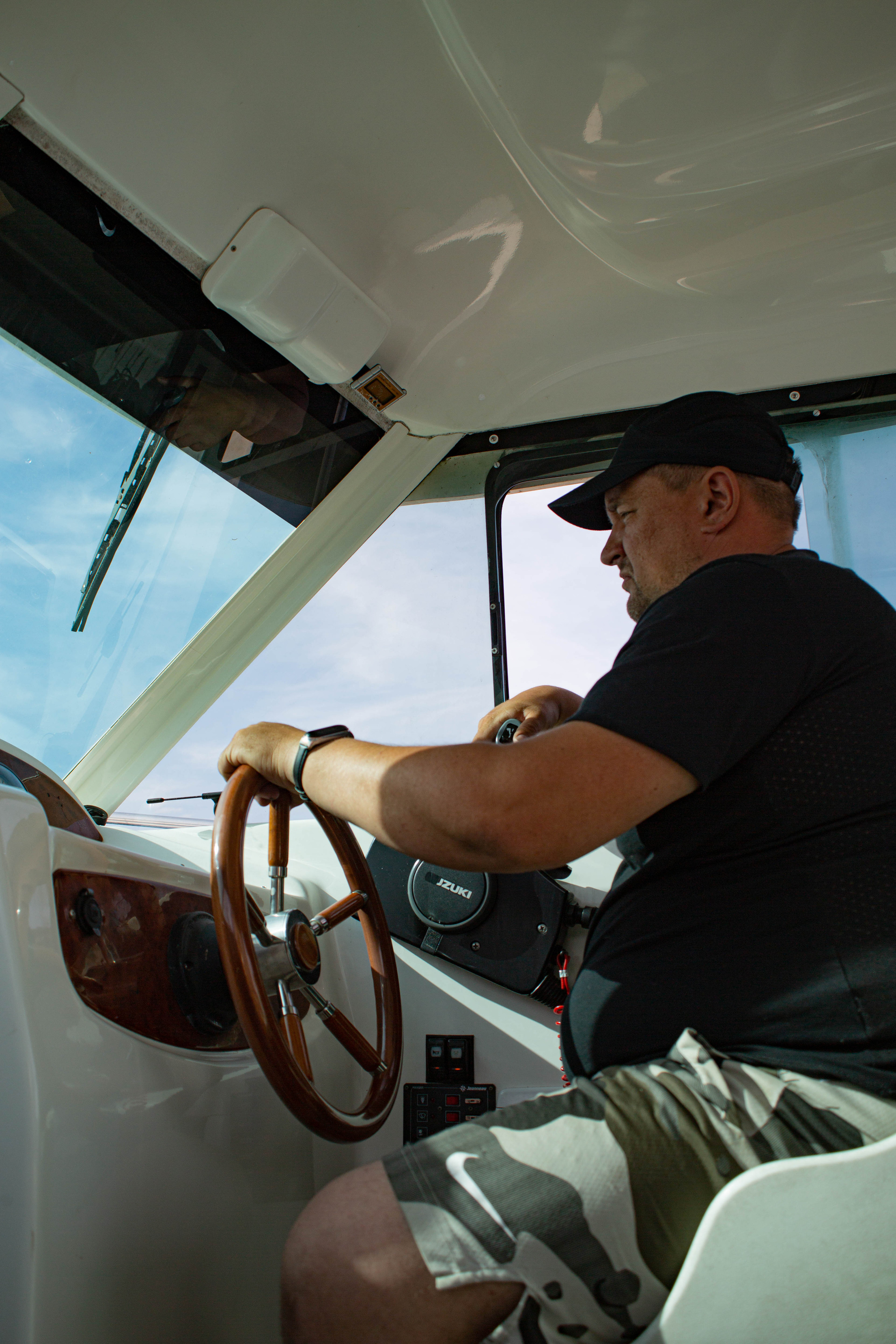 Контент для «Аренда прогулочных катеров». Фотограф в Самаре Оксана Крупнова