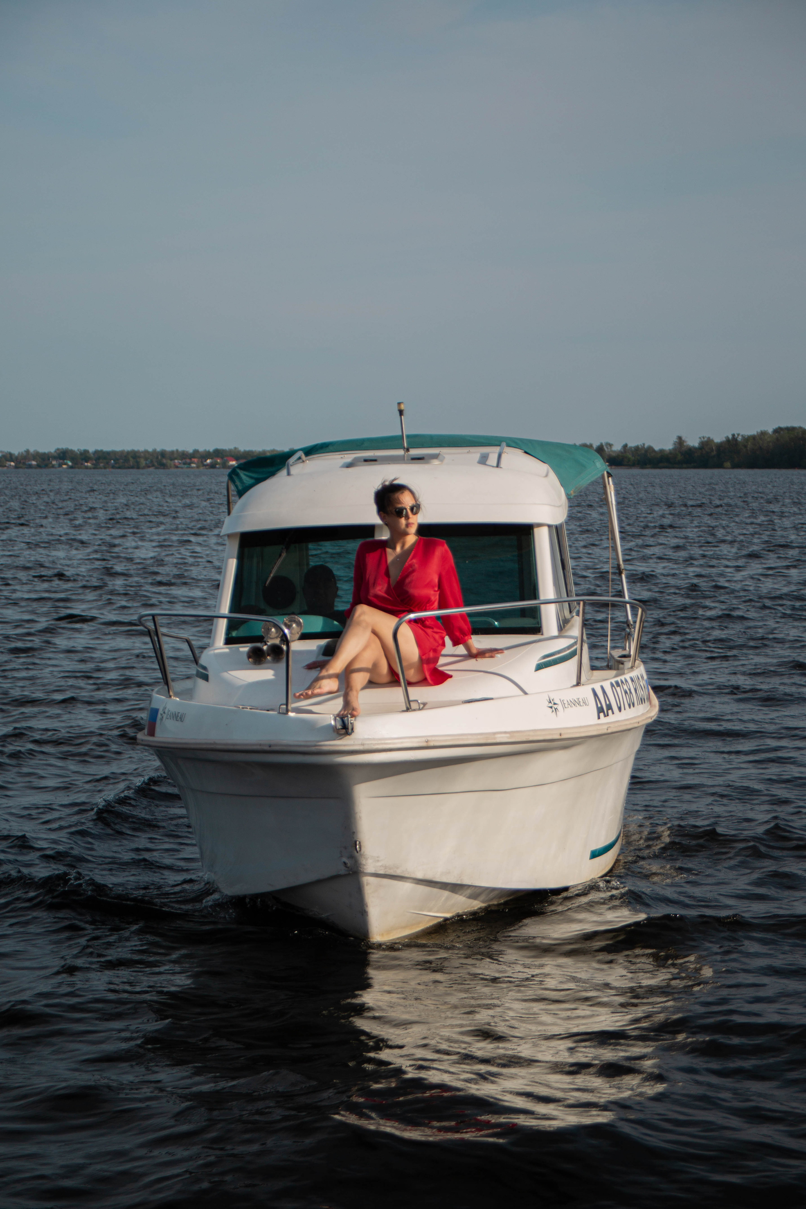 Контент для «Аренда прогулочных катеров». Фотограф в Самаре Оксана Крупнова