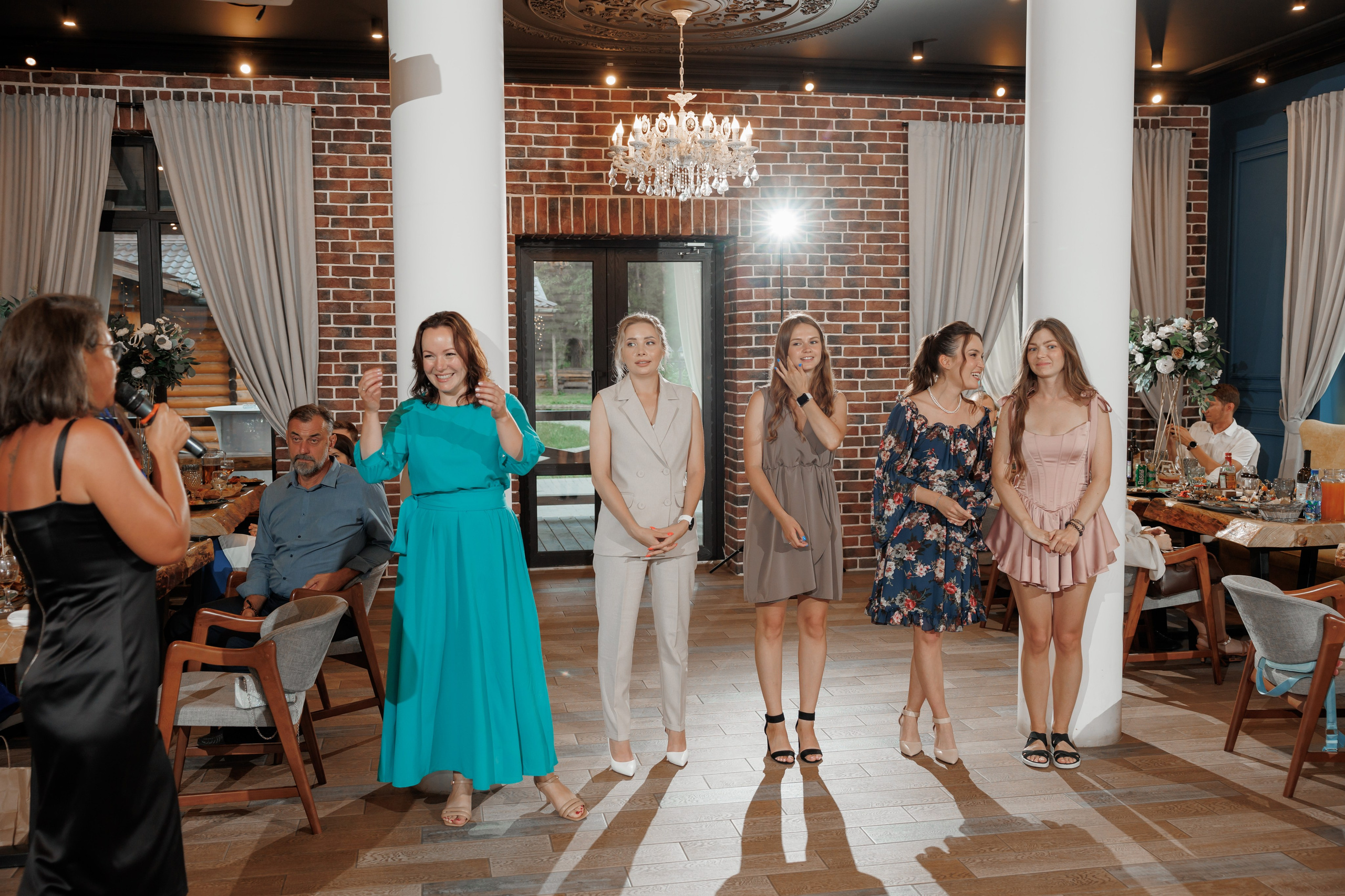 Полина и Дмитрий, загородный клуб «Барин», ЗАГС в г. Пушкино. Свадебный и репортажный фотограф (Москва, Королев и другие)